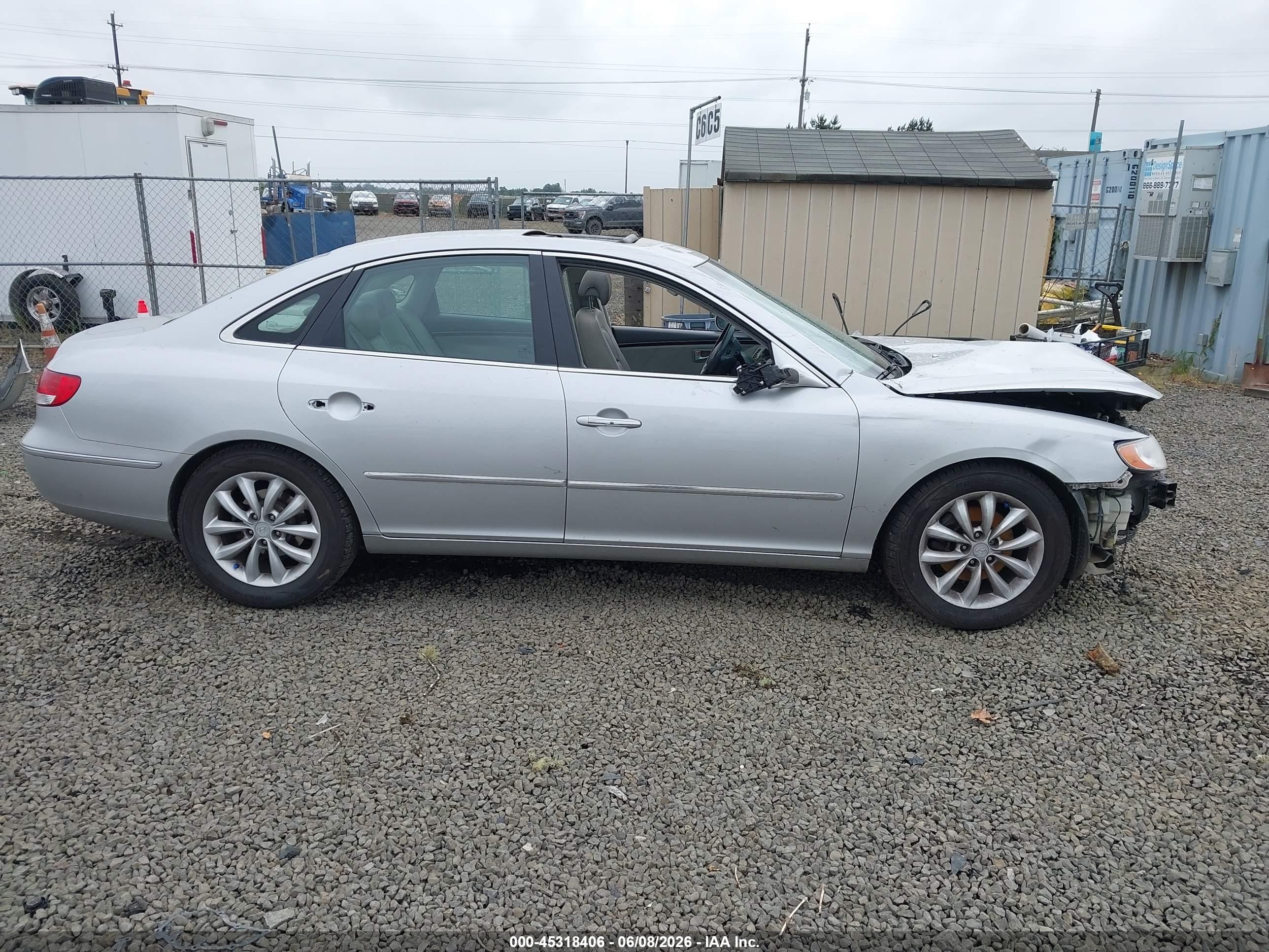 2006 Hyundai Azera Limited/se Gray vin: KMHFC46F46A051505