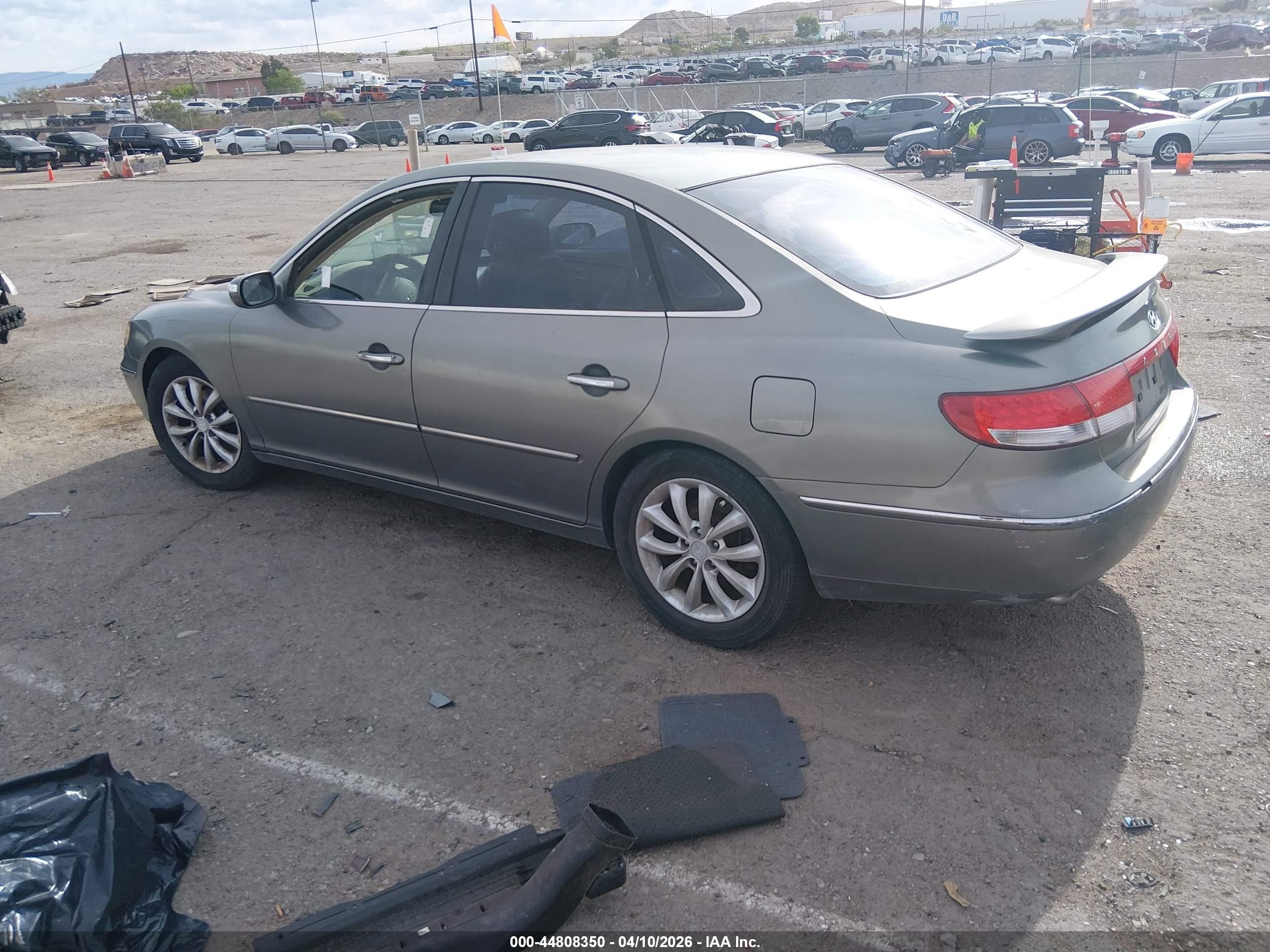 2006 Hyundai Azera Limited/se Green vin: KMHFC46F46A057921