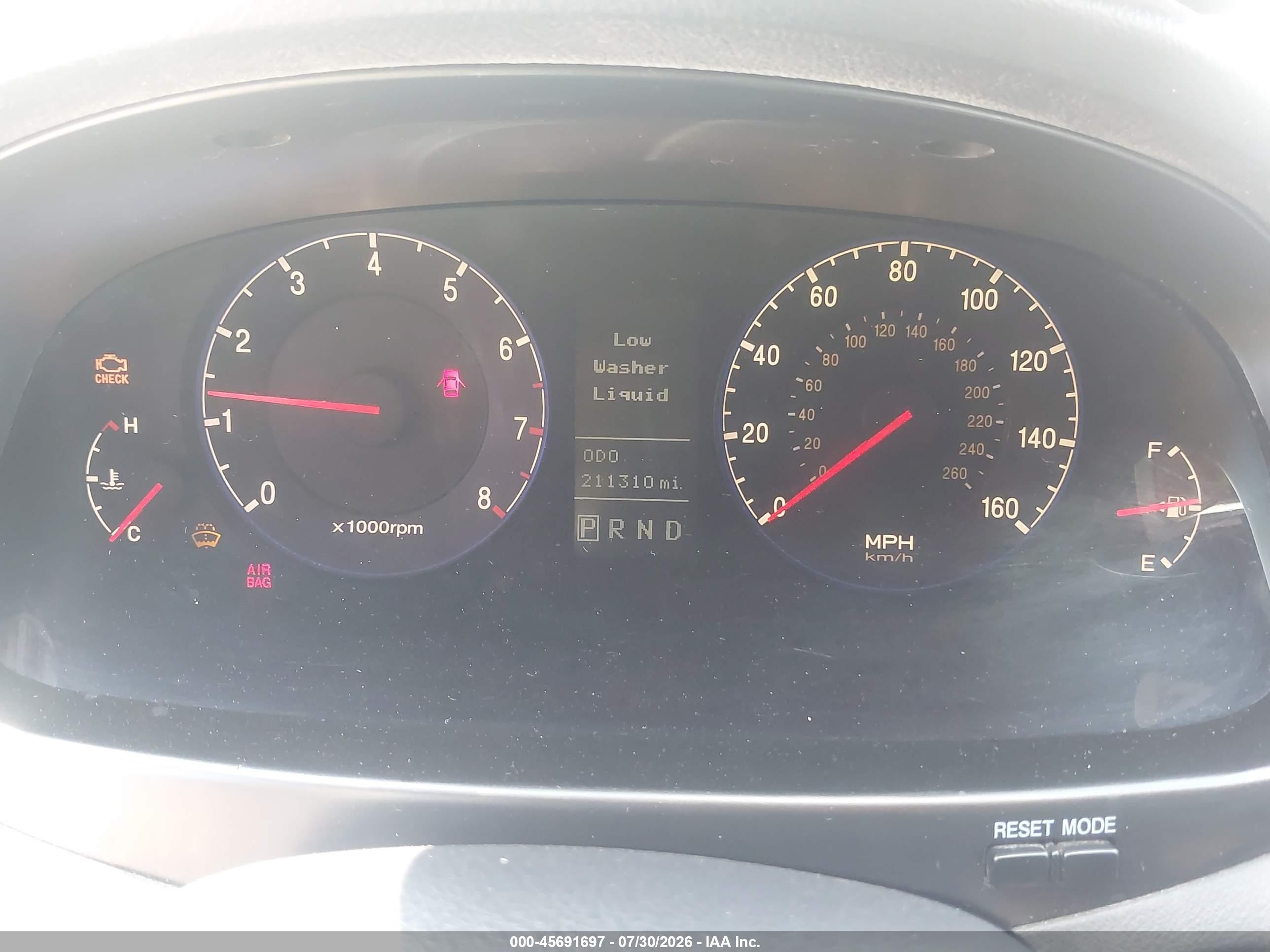 2007 Hyundai Azera Limited/se Silver vin: KMHFC46F47A140444