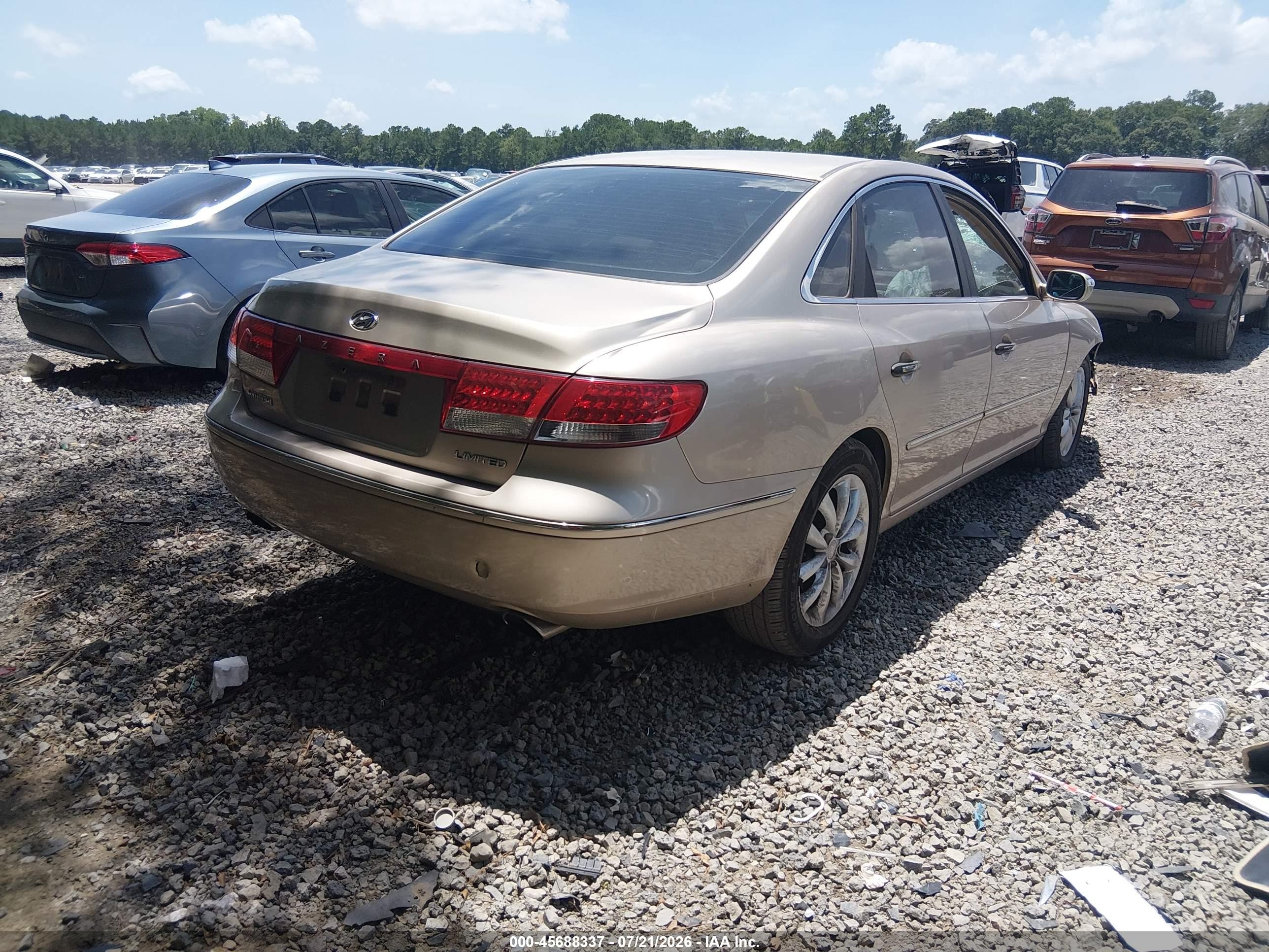 2007 Hyundai Azera Limited/se Silver vin: KMHFC46F47A148088