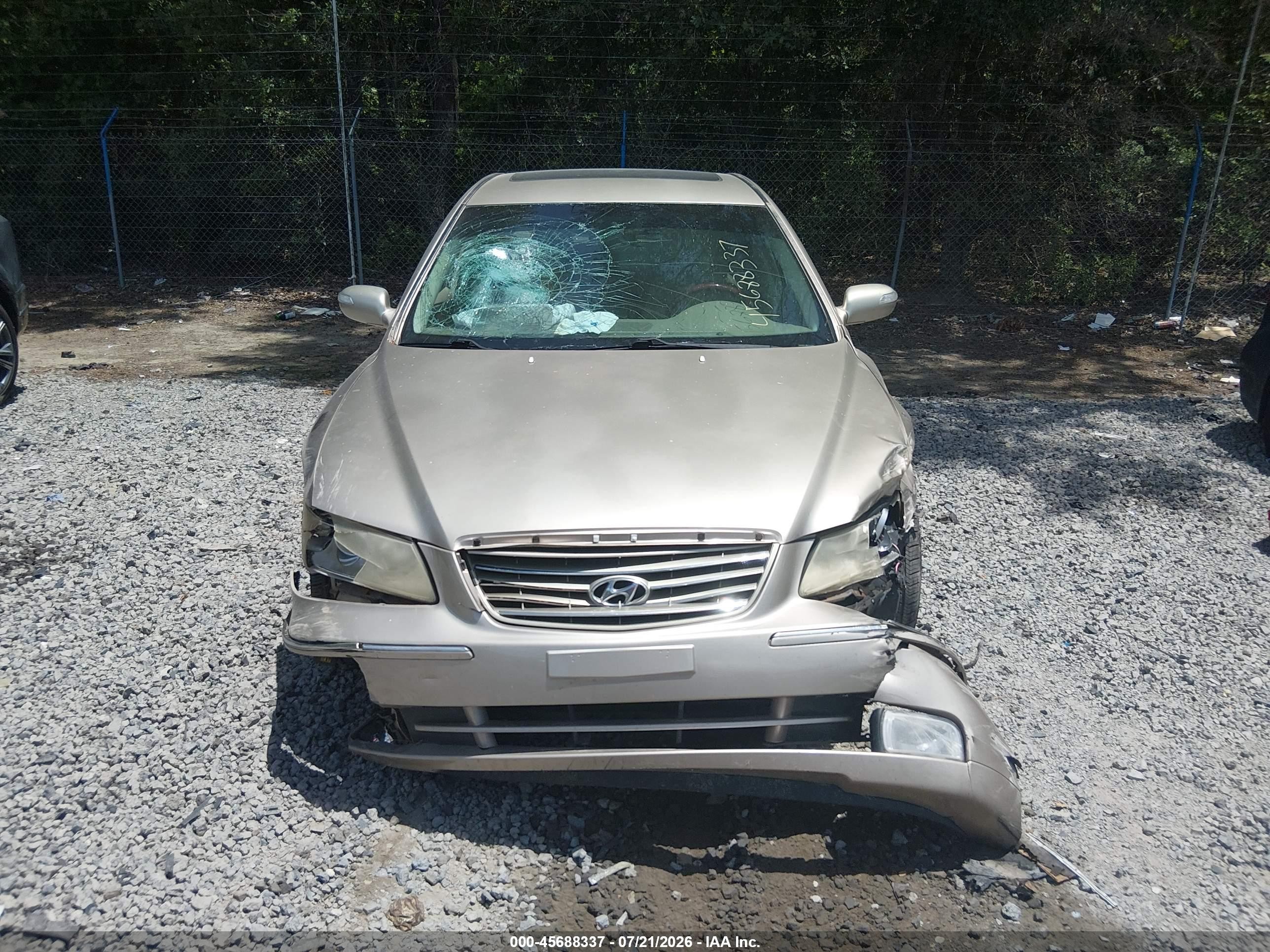 2007 Hyundai Azera Limited/se Silver vin: KMHFC46F47A148088