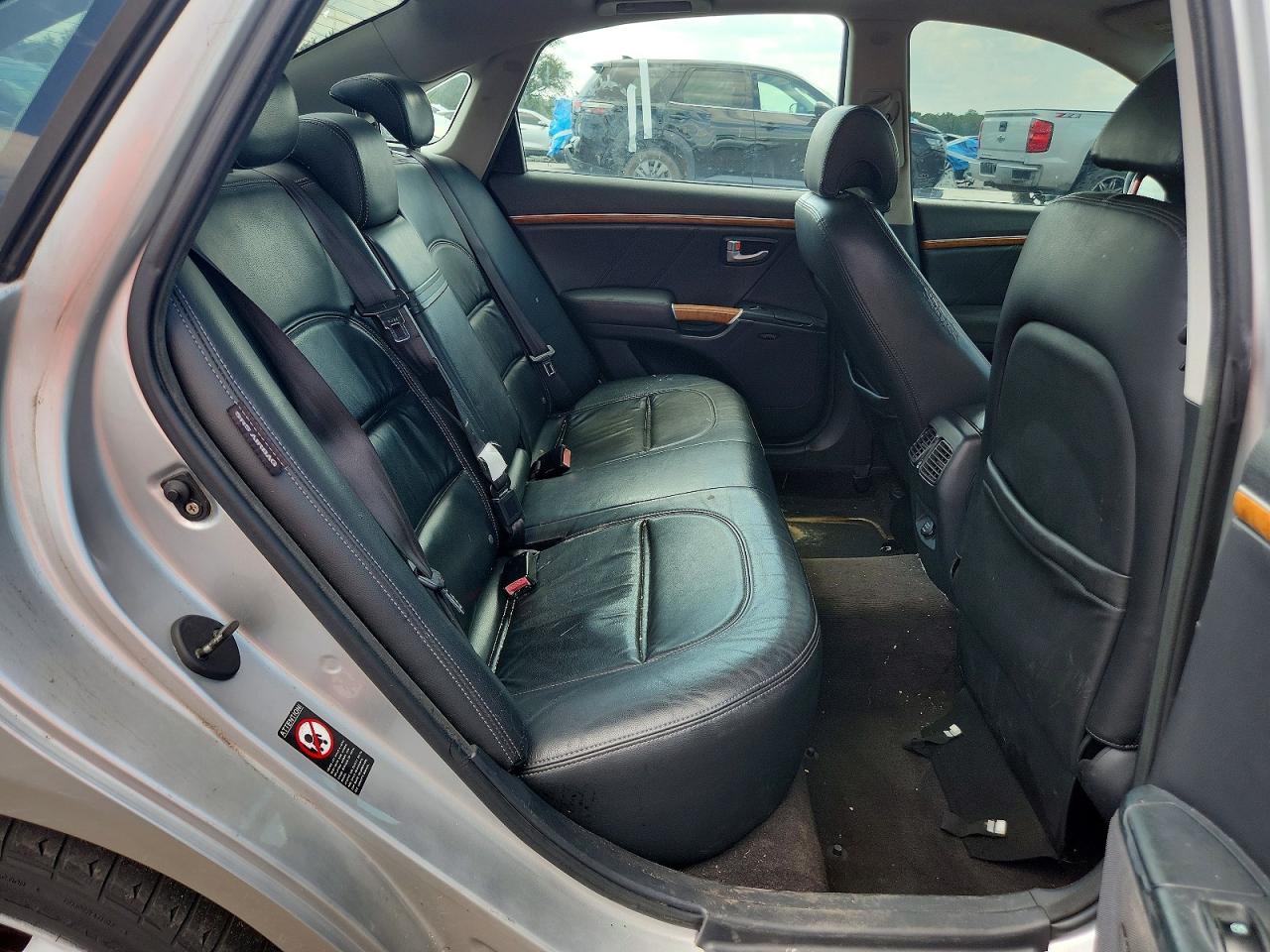 2007 Hyundai Azera Se Silver vin: KMHFC46F47A166266