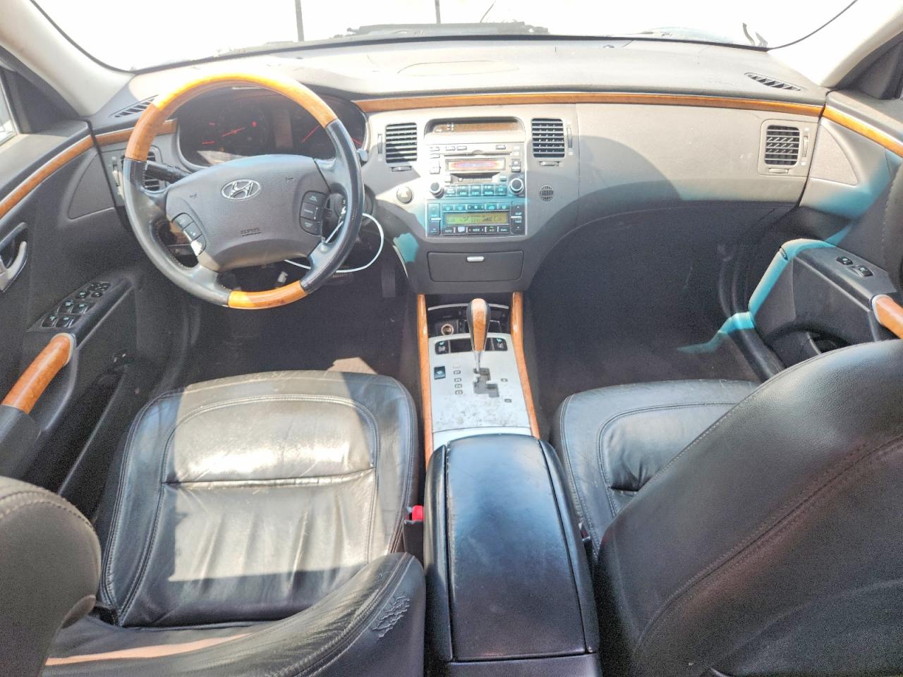 2007 Hyundai Azera Se Silver vin: KMHFC46F47A166266
