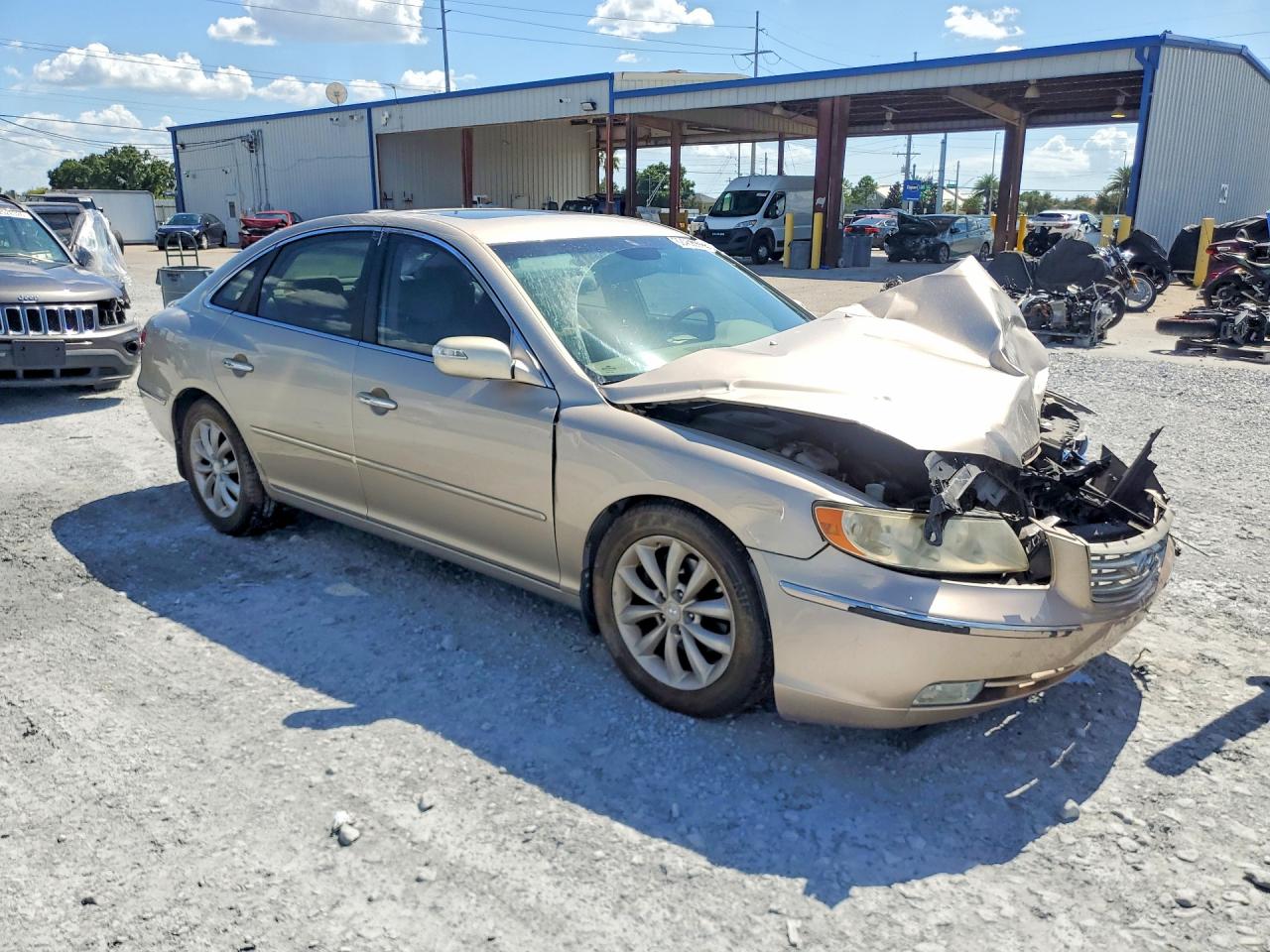 2007 Hyundai Azera Se Tan vin: KMHFC46F47A229298