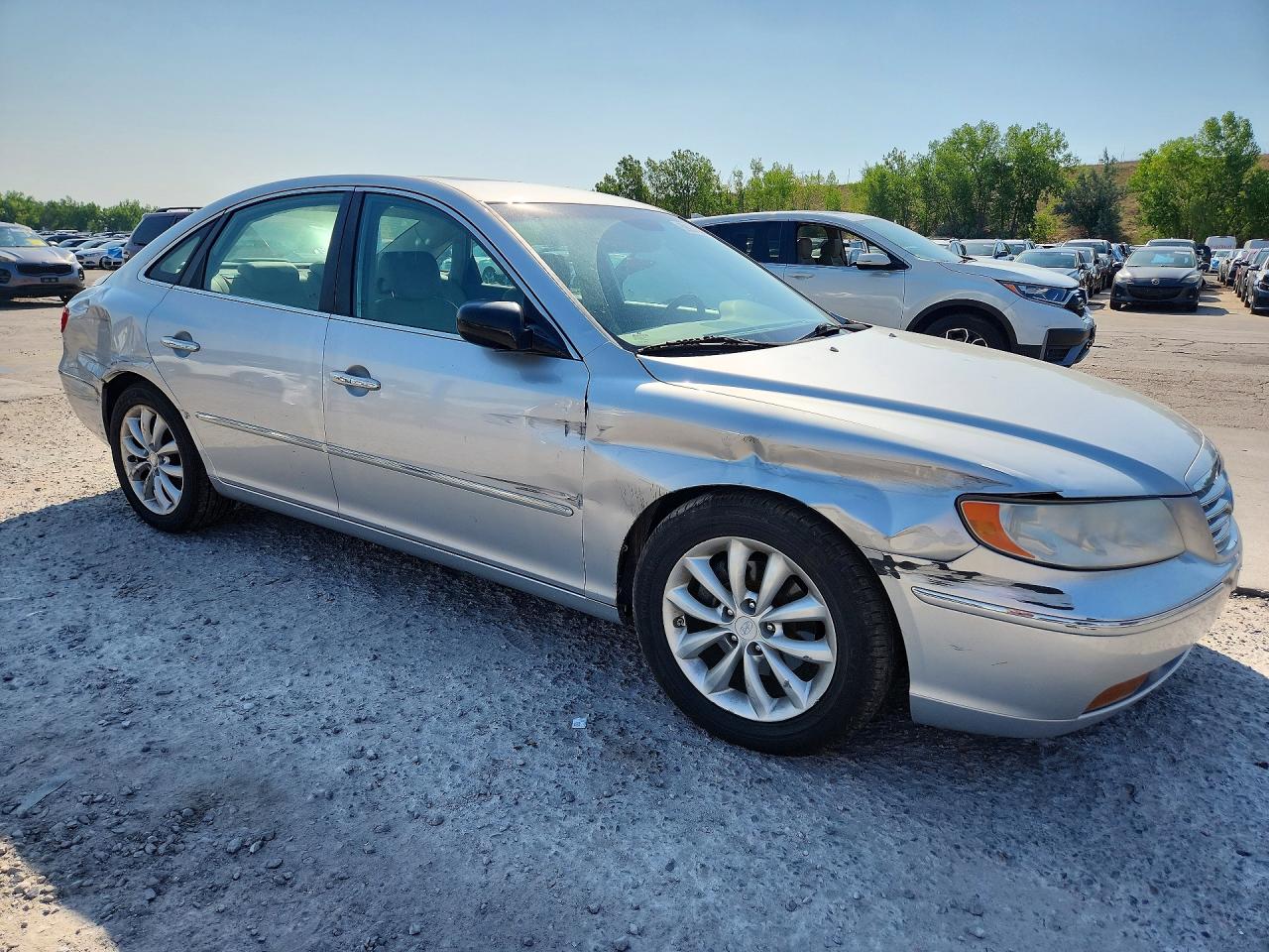 2008 Hyundai Azera Limited Silver vin: KMHFC46F48A291799