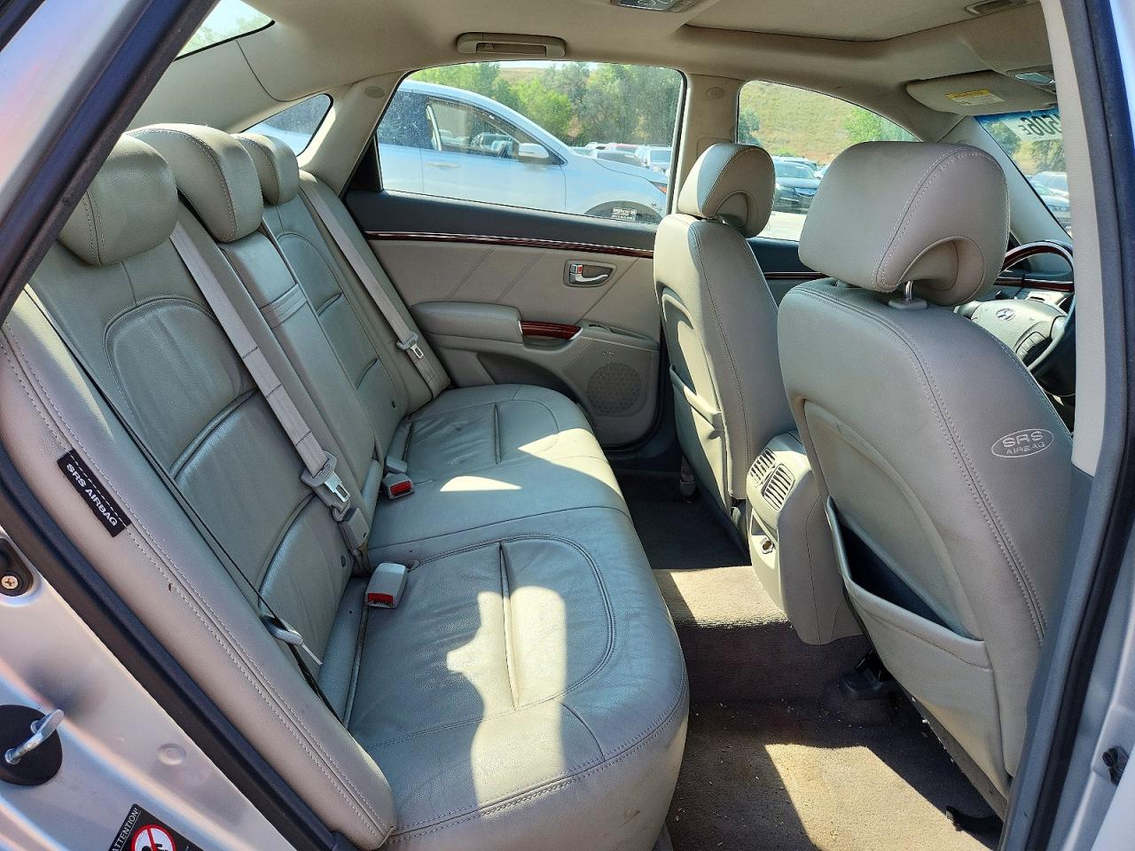 2008 Hyundai Azera Limited Silver vin: KMHFC46F48A291799