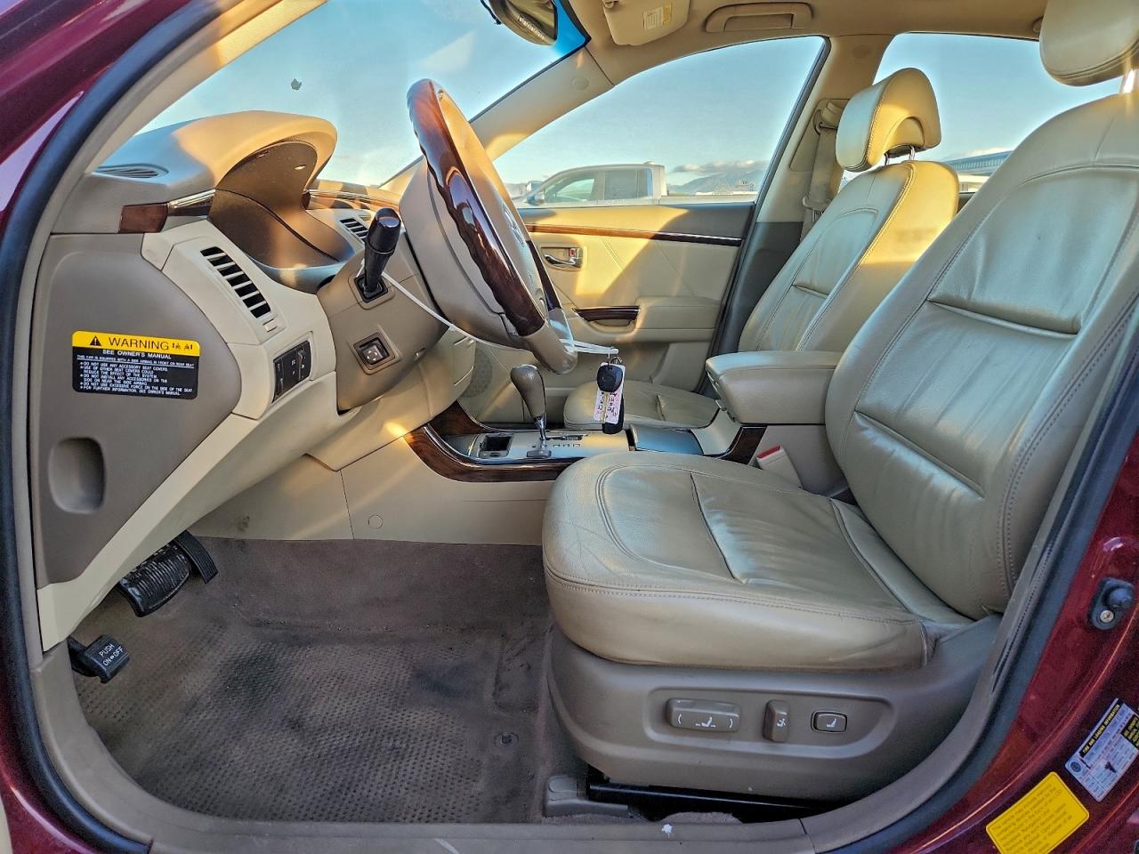 2009 Hyundai Azera Limited Burgundy vin: KMHFC46F49A358676