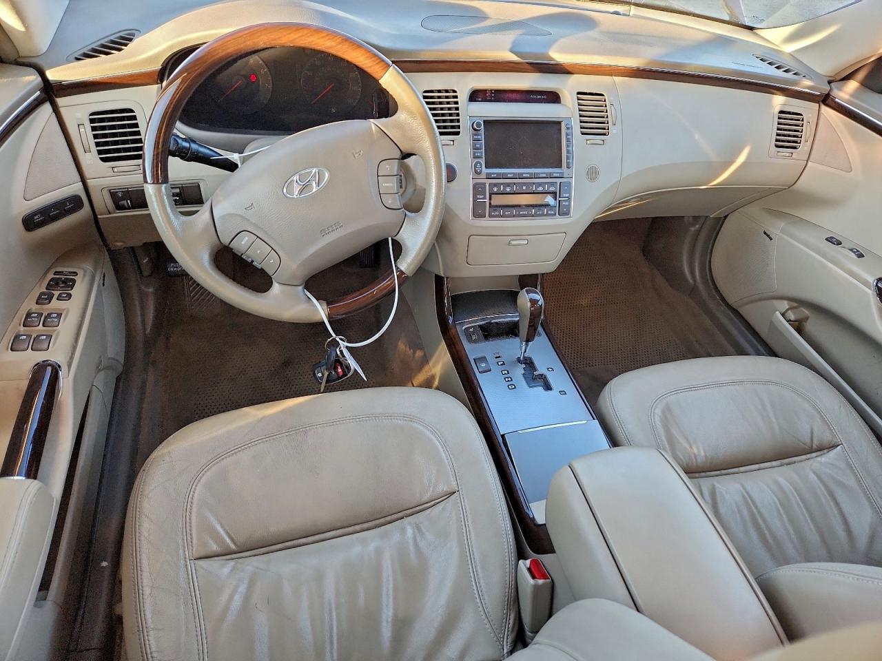 2009 Hyundai Azera Limited Burgundy vin: KMHFC46F49A358676