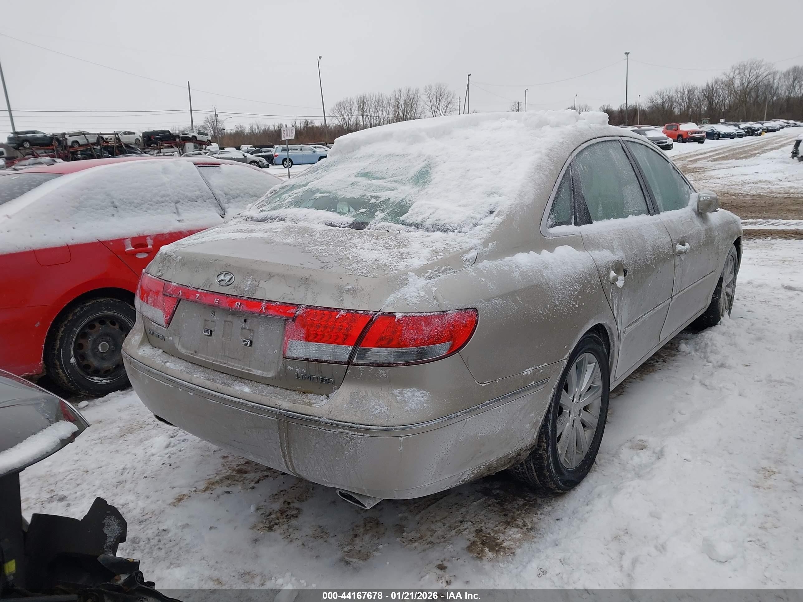 2009 Hyundai Azera Limited Gold vin: KMHFC46F49A373291