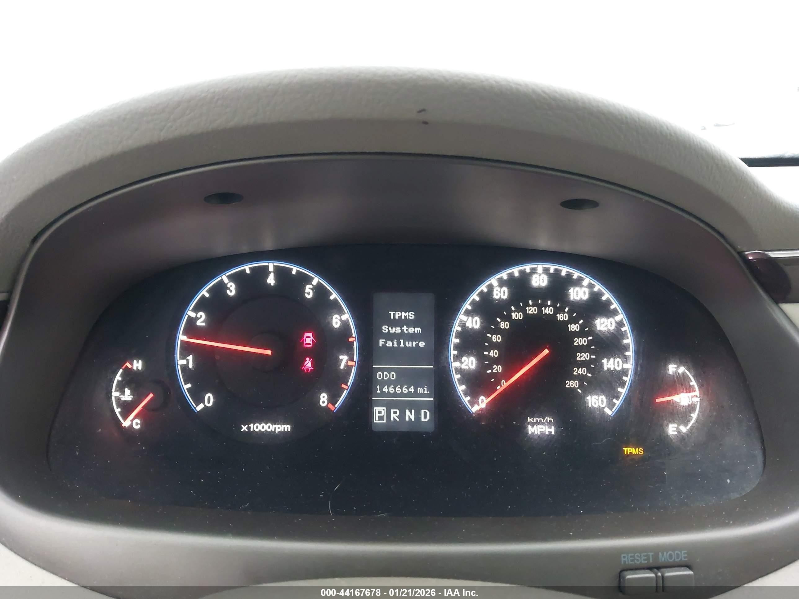 2009 Hyundai Azera Limited Gold vin: KMHFC46F49A373291