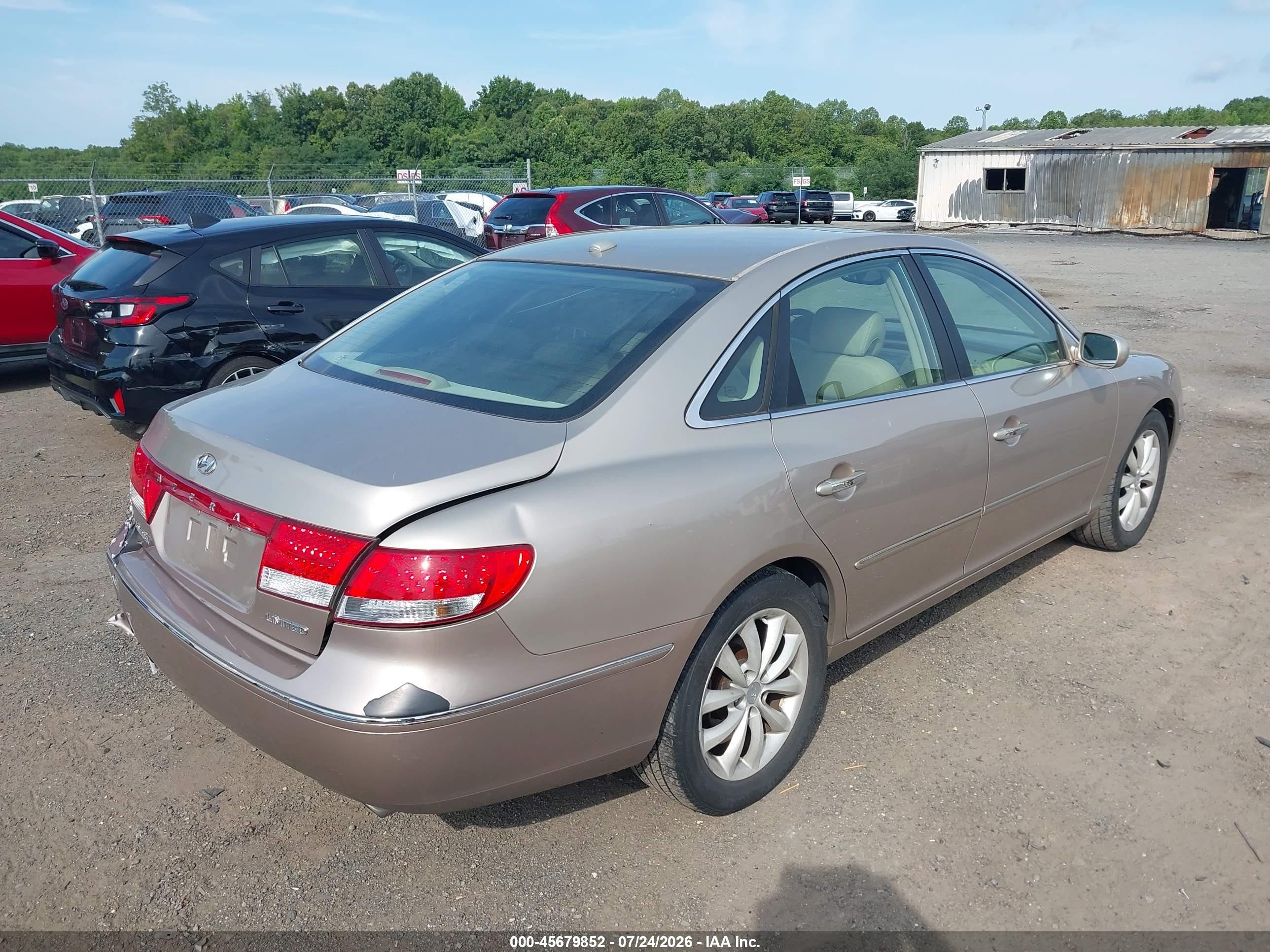 2007 Hyundai Azera Limited/se Бежевый vin: KMHFC46F57A211912
