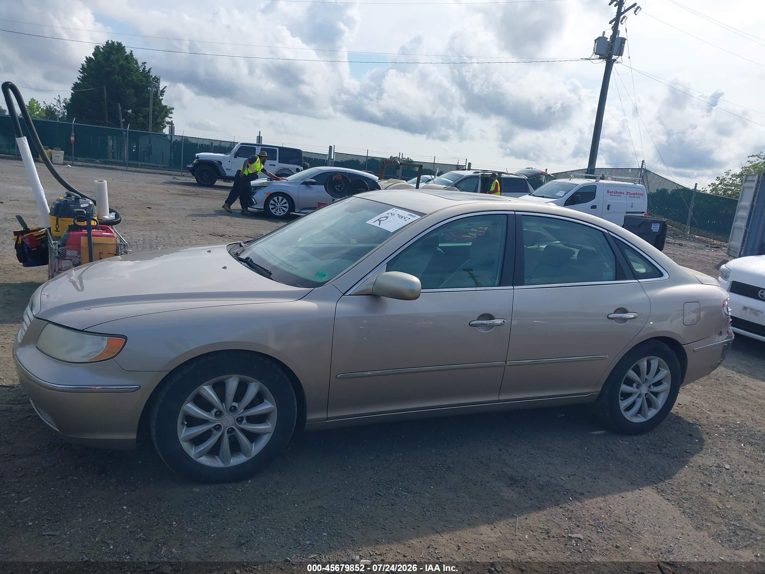 2007 Hyundai Azera Limited/se Бежевый vin: KMHFC46F57A211912