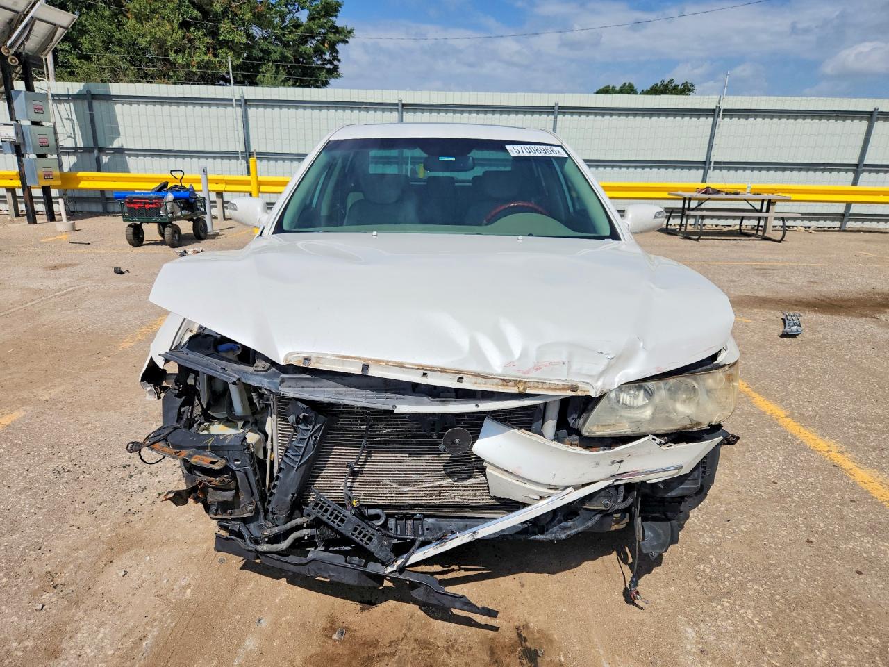 2008 Hyundai Azera Limited White vin: KMHFC46F58A290712