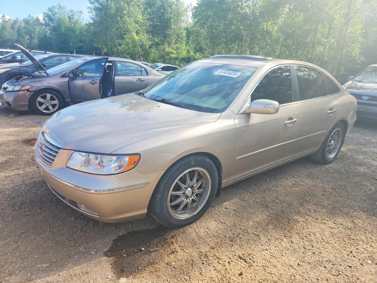 2008 Hyundai Azera Limited Tan vin: KMHFC46F58A301501