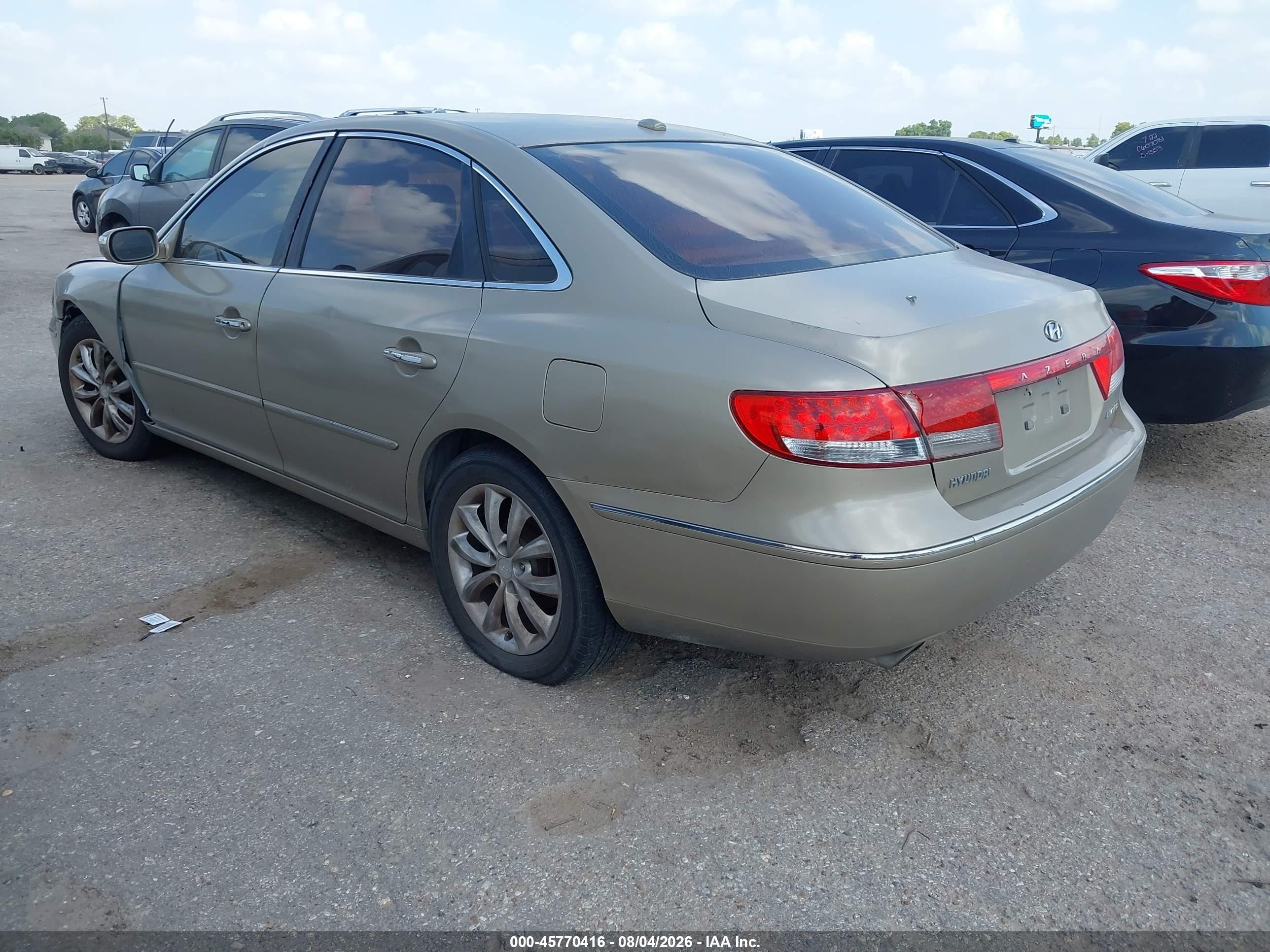 2008 Hyundai Azera Limited Gold vin: KMHFC46F58A321117