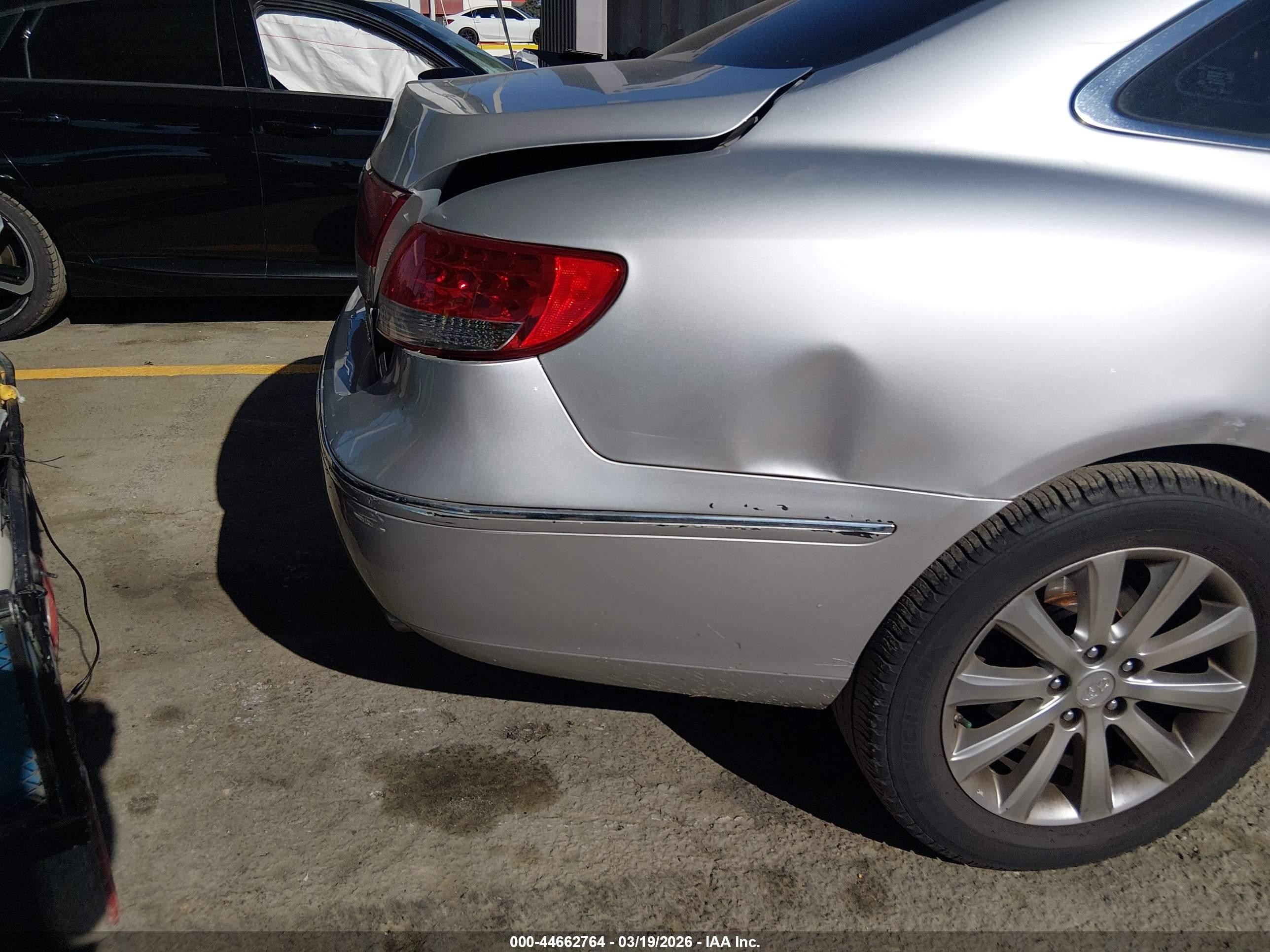 2009 Hyundai Azera Limited Серый vin: KMHFC46F59A343071