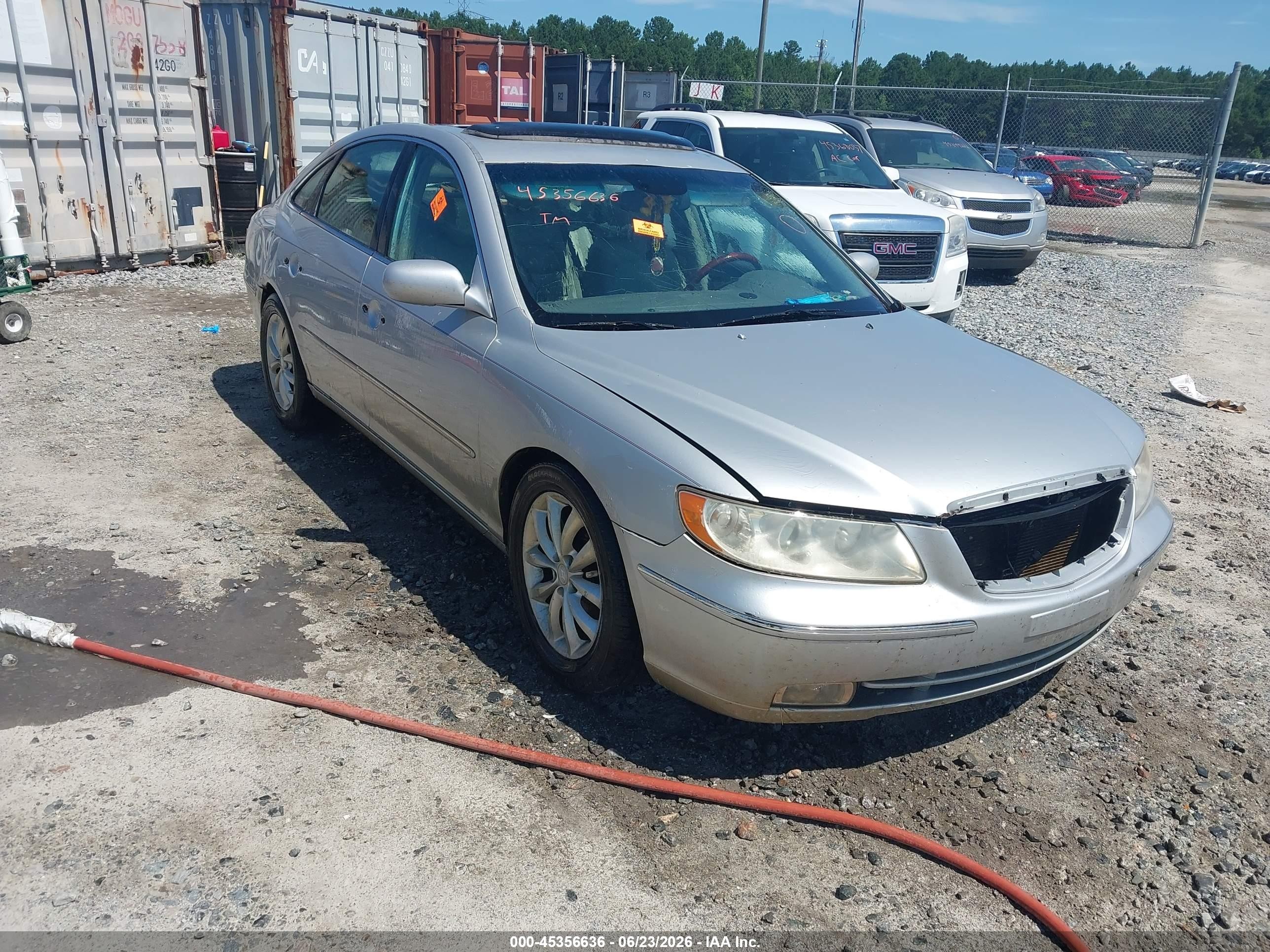 2006 Hyundai Azera Limited/se Silver vin: KMHFC46F66A125099