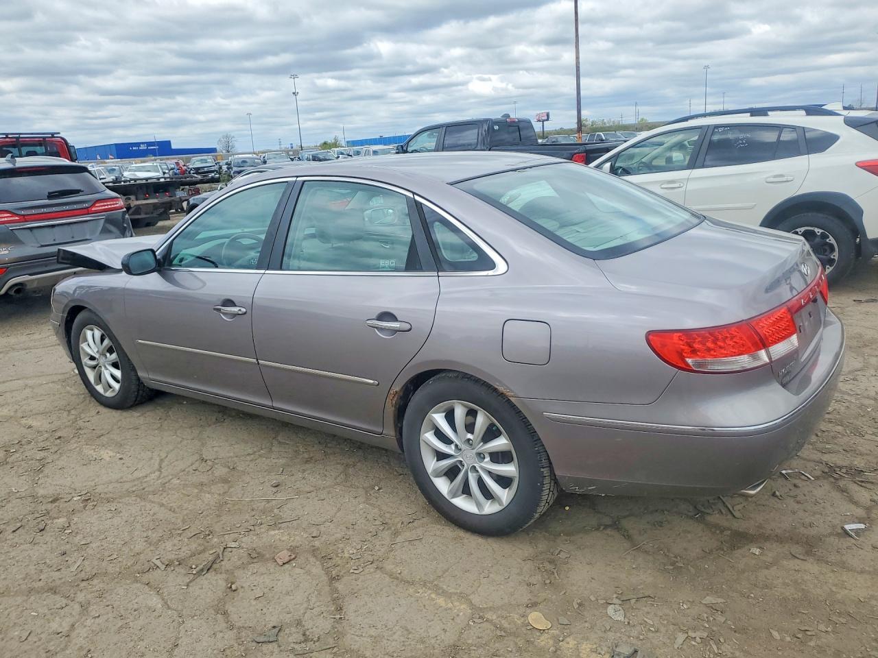 2007 Hyundai Azera Se Gray vin: KMHFC46F67A141224