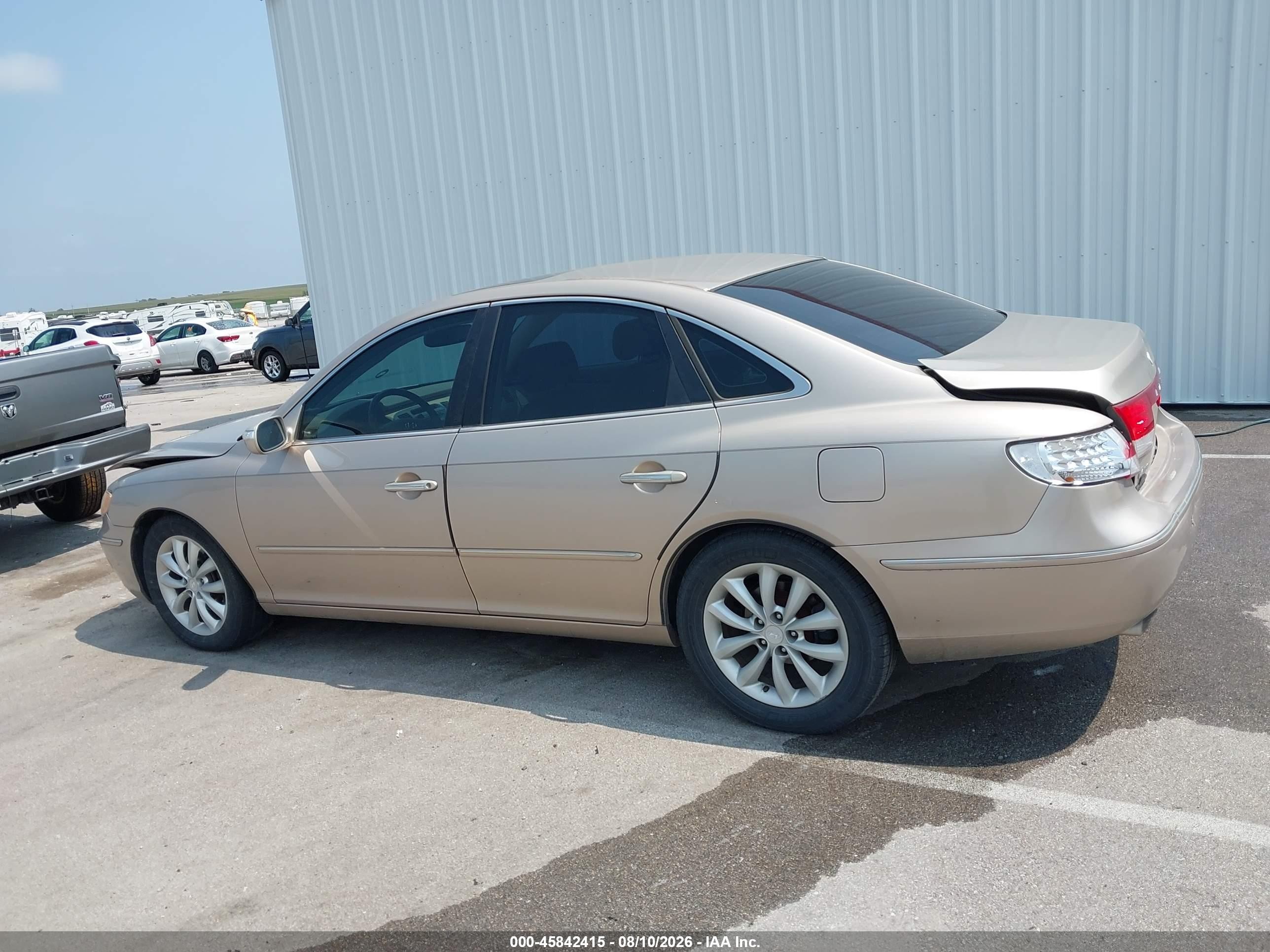 2007 Hyundai Azera Limited/se Brown vin: KMHFC46F67A179570