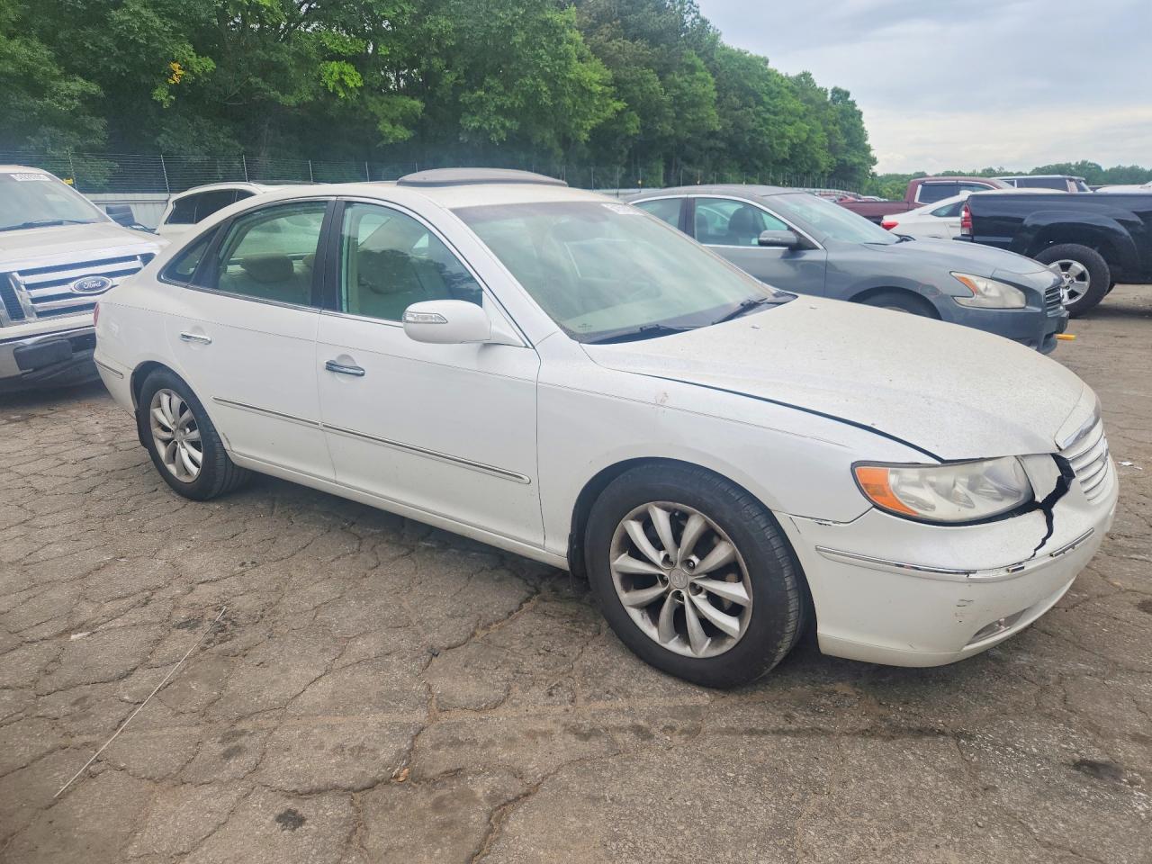 2007 Hyundai Azera Se White vin: KMHFC46F67A227861