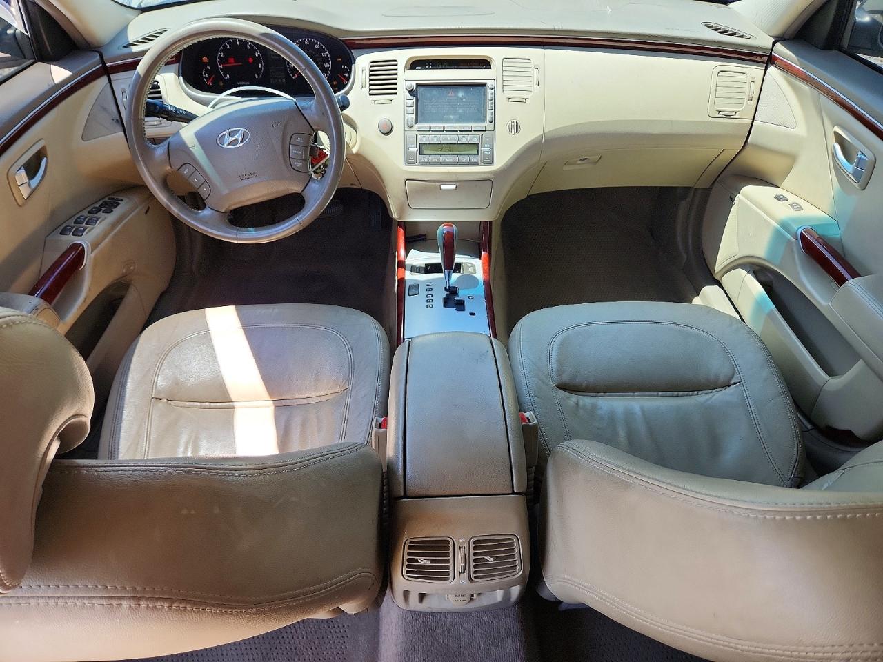 2008 Hyundai Azera Limited Green vin: KMHFC46F68A286670
