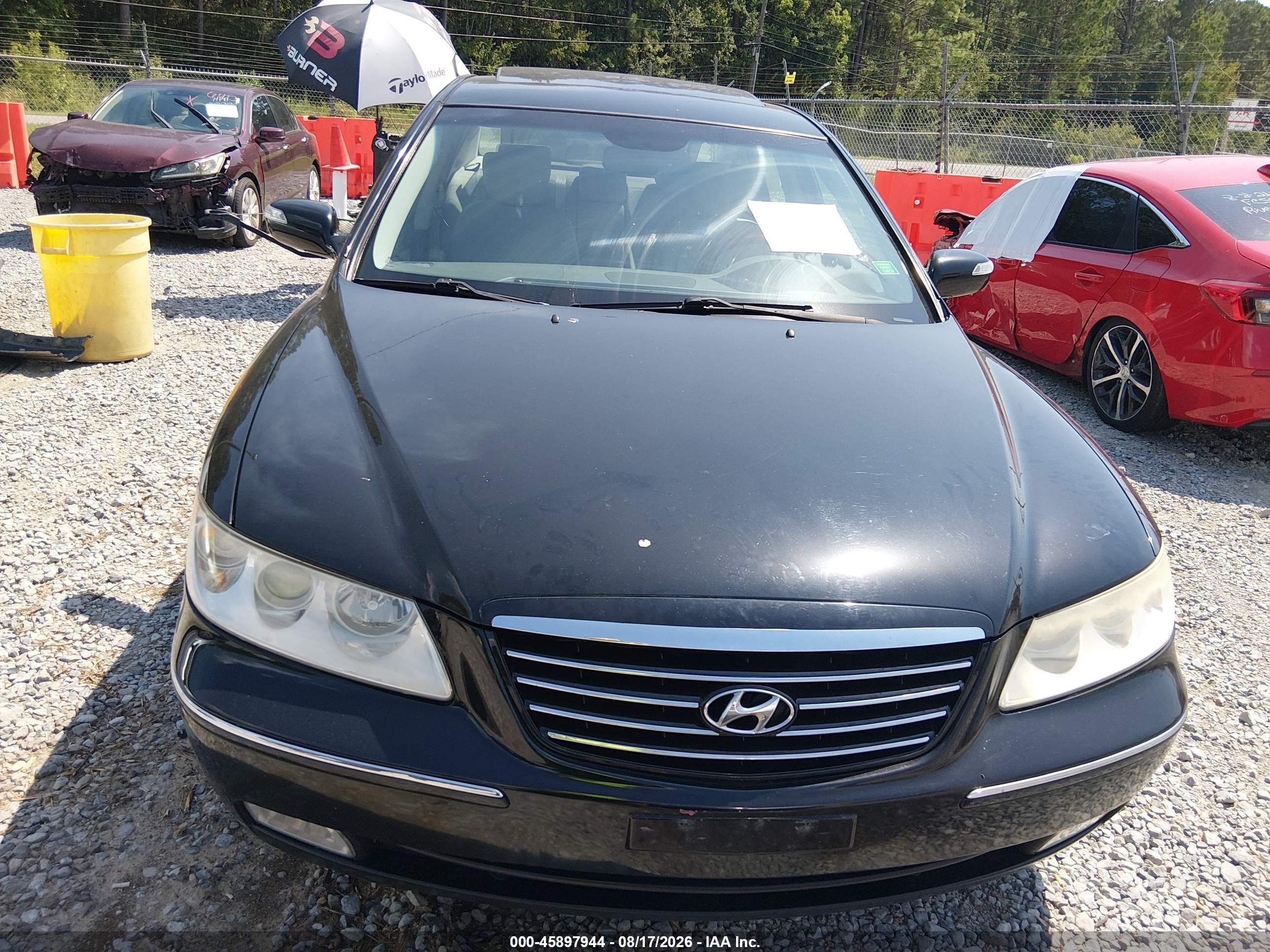 2008 Hyundai Azera Limited Black vin: KMHFC46F68A331932