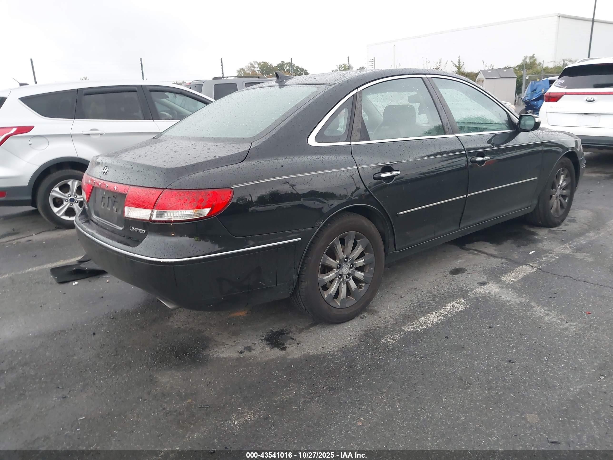 2009 Hyundai Azera Limited Black vin: KMHFC46F69A342687