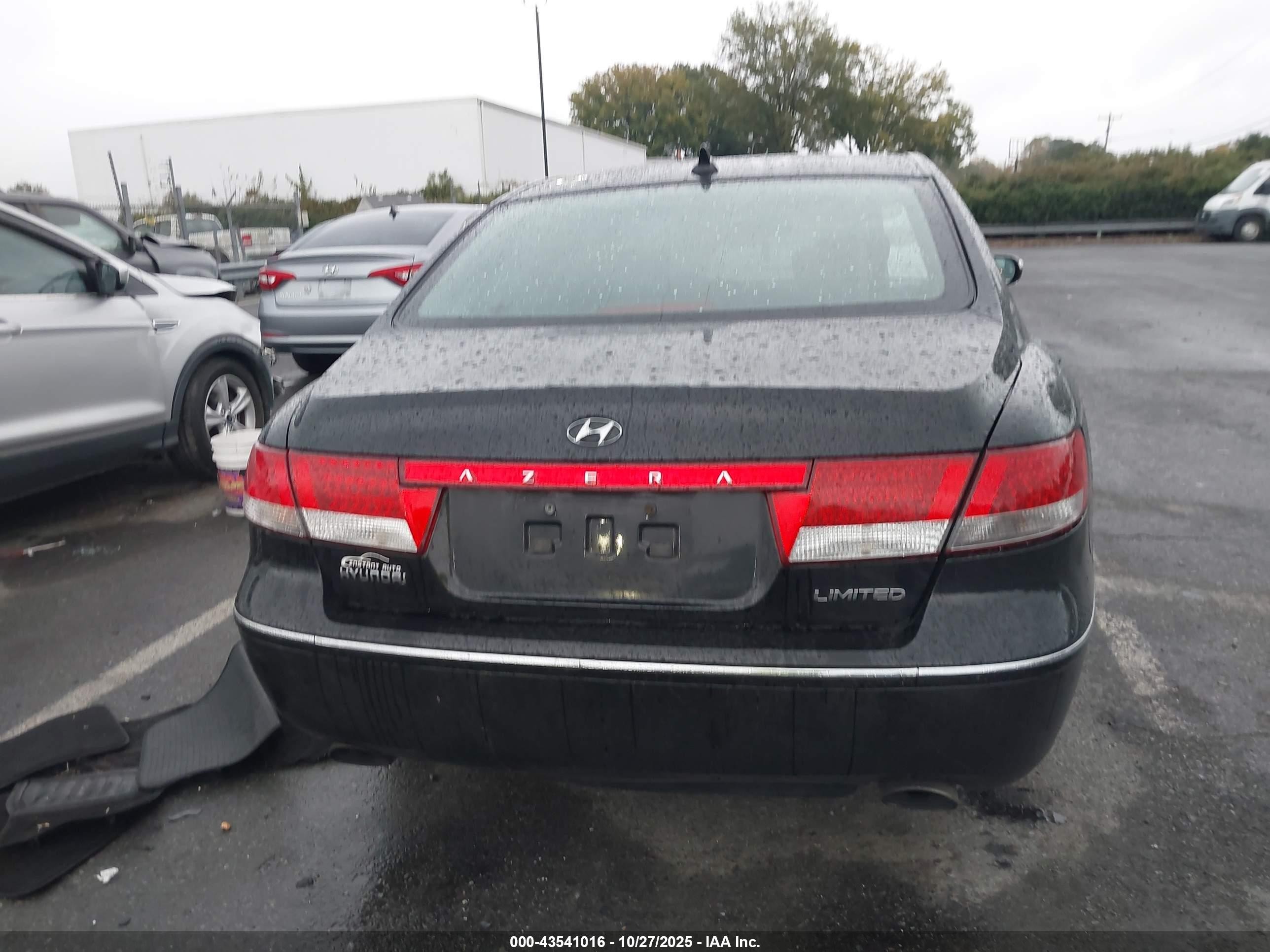 2009 Hyundai Azera Limited Black vin: KMHFC46F69A342687