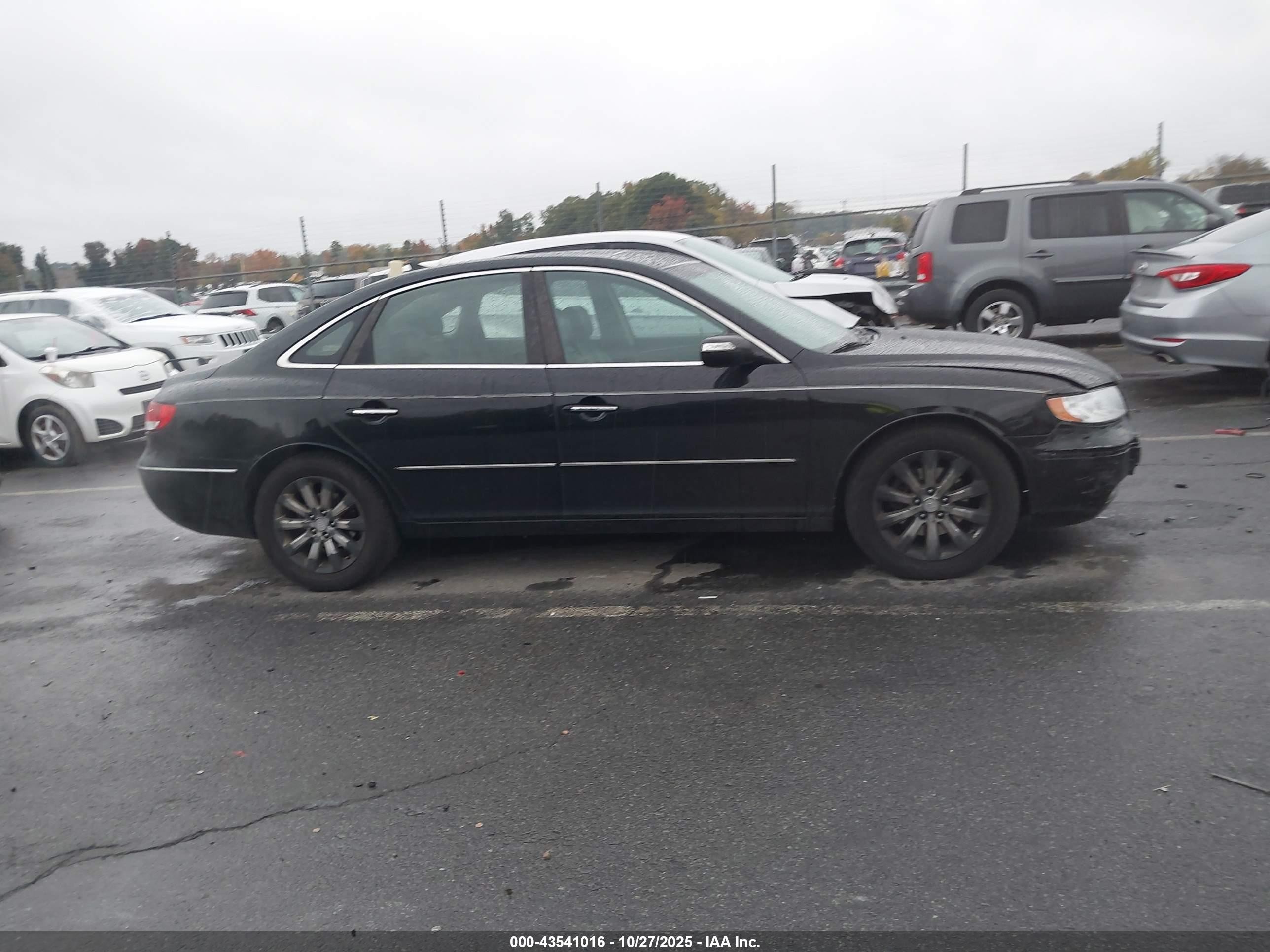 2009 Hyundai Azera Limited Black vin: KMHFC46F69A342687