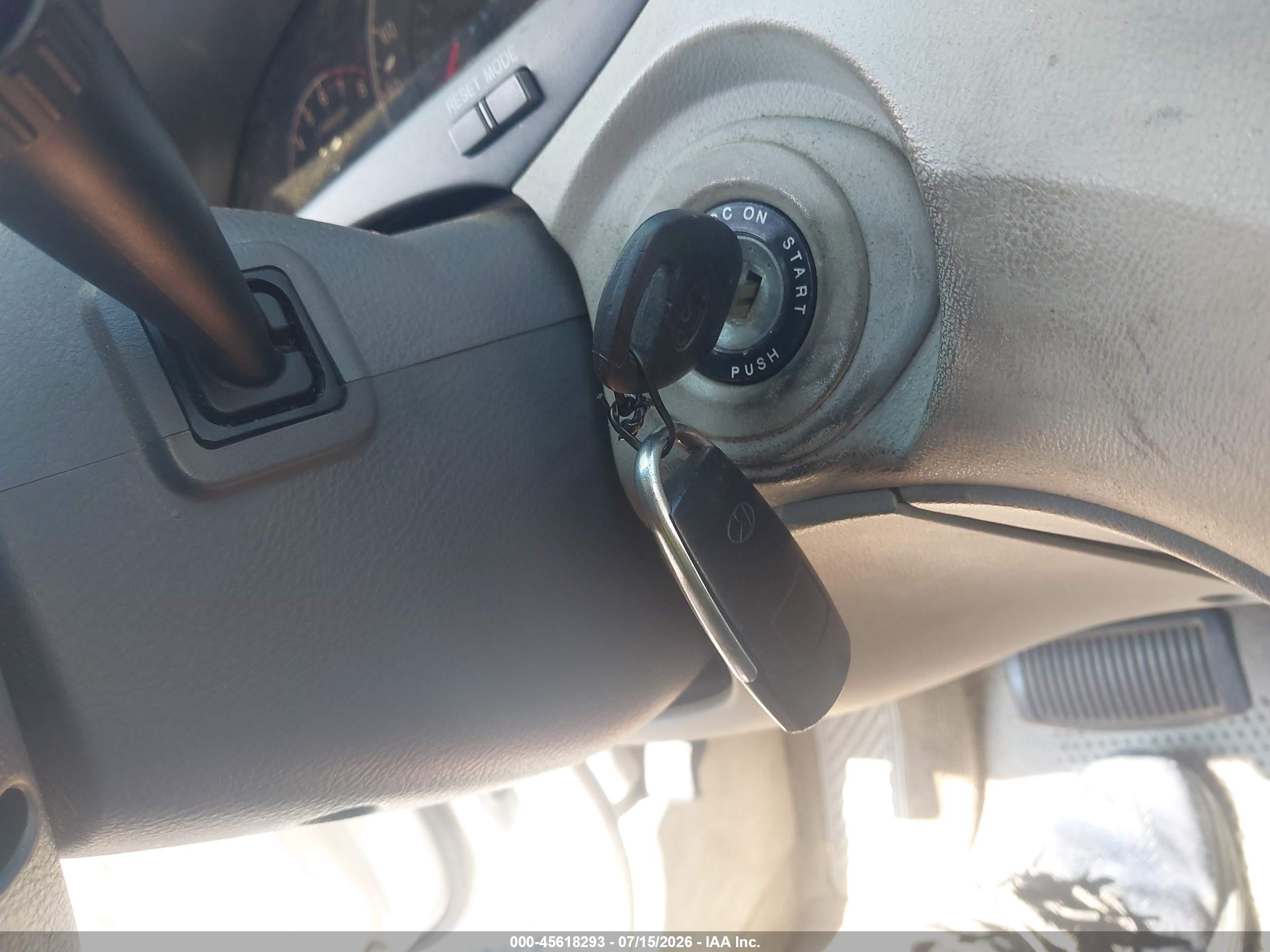 2006 Hyundai Azera Limited/se Серебряный vin: KMHFC46F76A050932
