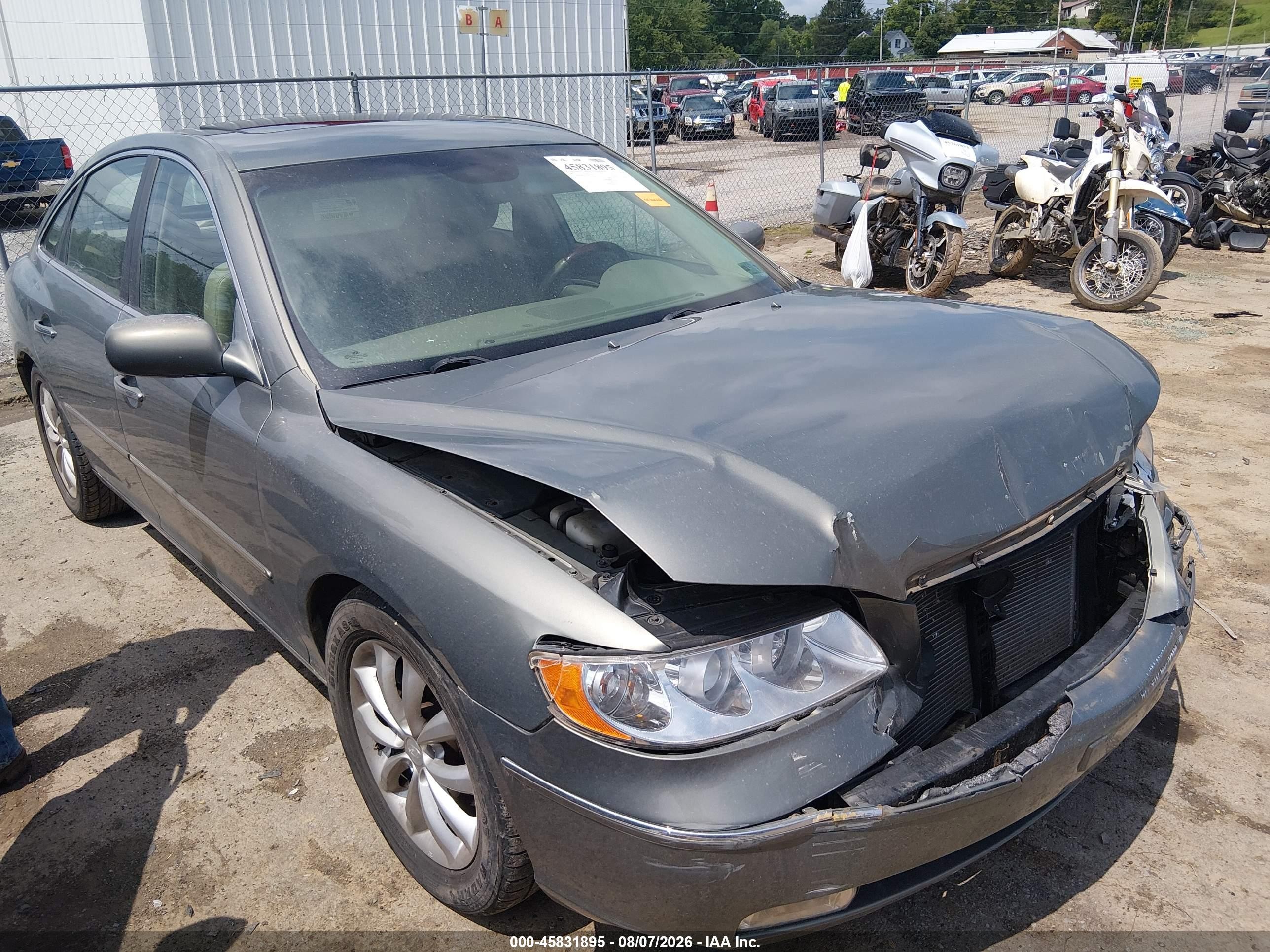2006 Hyundai Azera Limited/se Gray vin: KMHFC46F76A134989