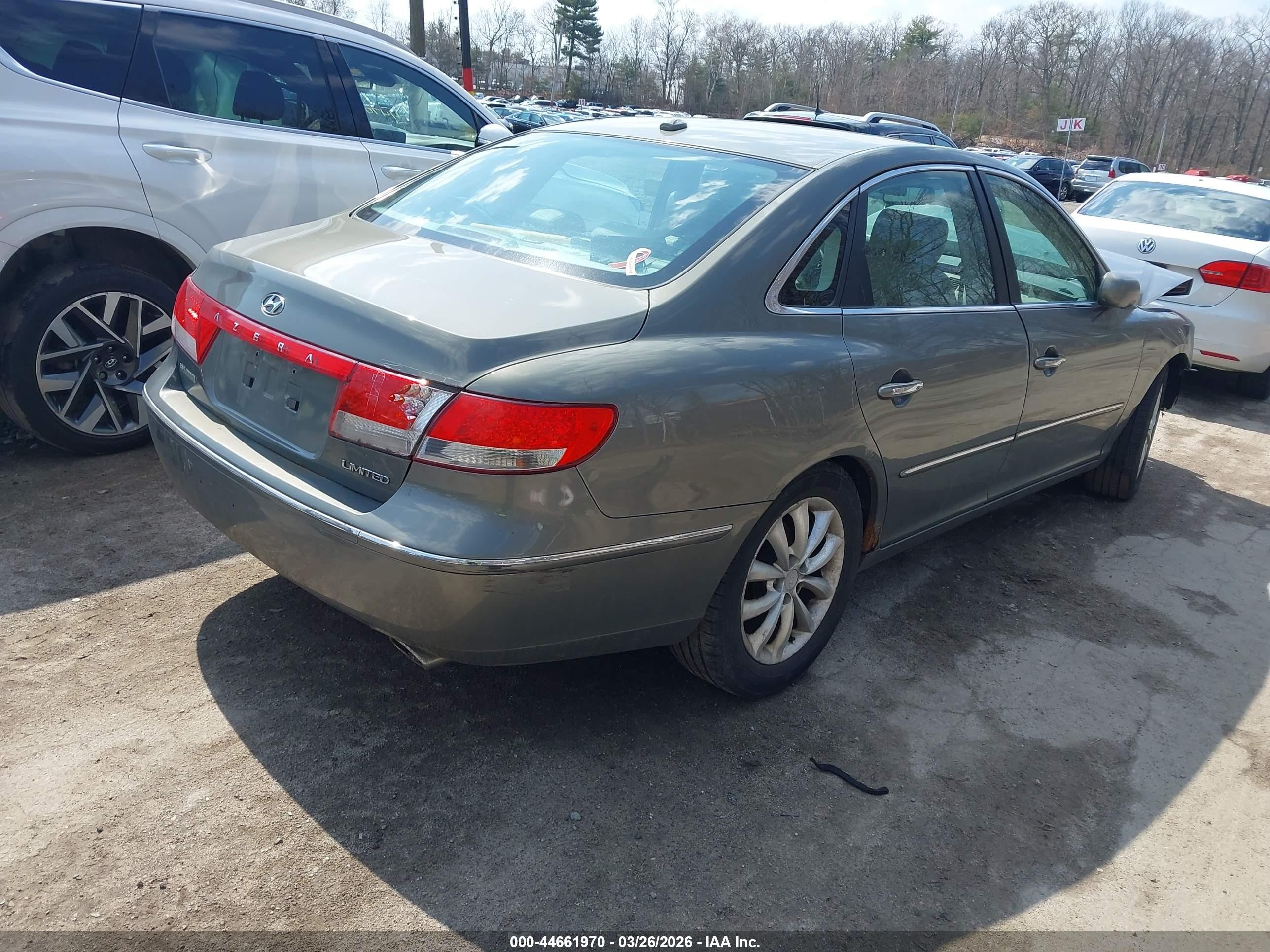2007 Hyundai Azera Limited/se Green vin: KMHFC46F77A189363