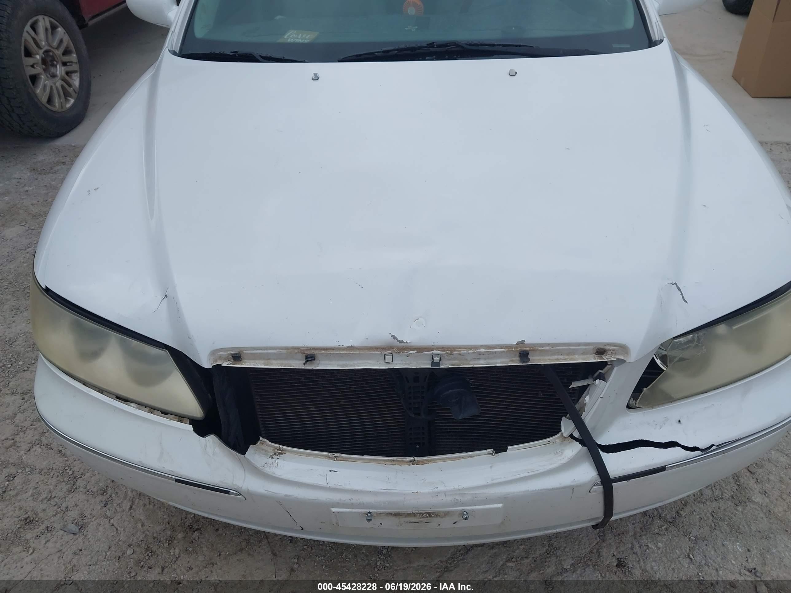 2007 Hyundai Azera   White vin: KMHFC46F77A201494