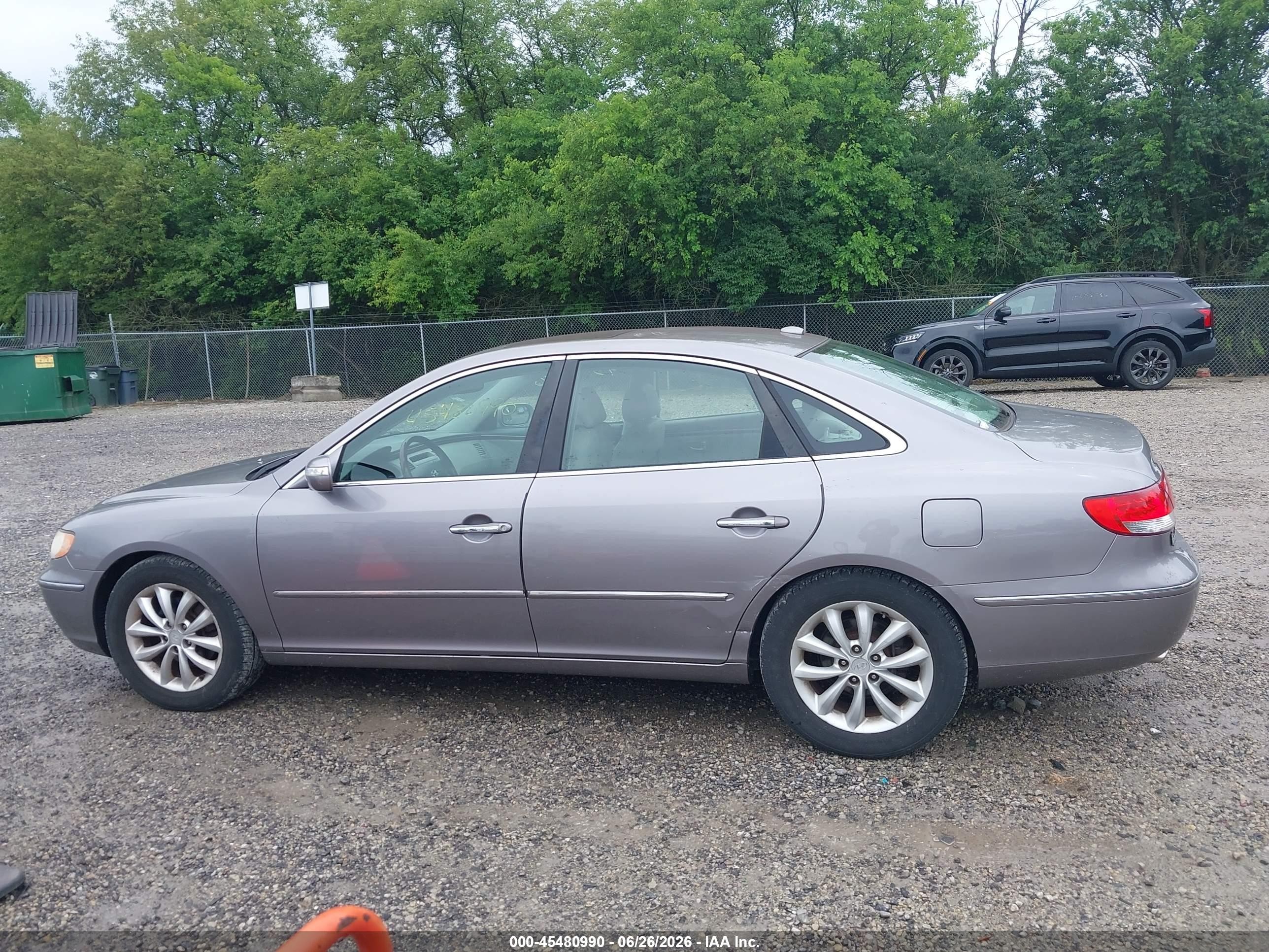 2008 Hyundai Azera Limited Gray vin: KMHFC46F78A290310