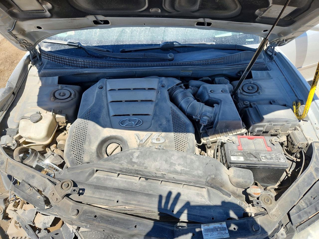 2008 Hyundai Azera Limited Silver vin: KMHFC46F78A295880