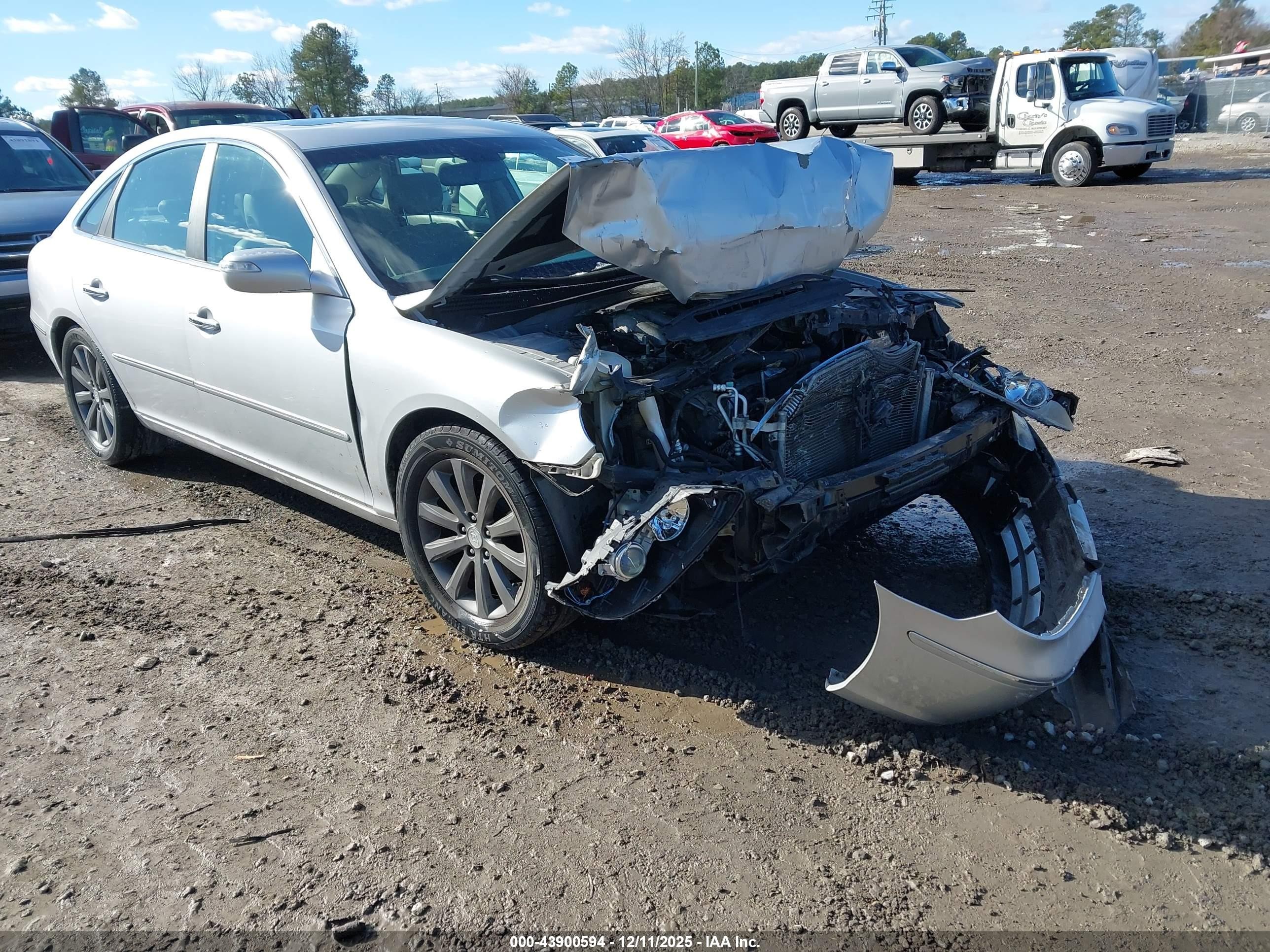 2009 Hyundai Azera Limited Silver vin: KMHFC46F79A341578