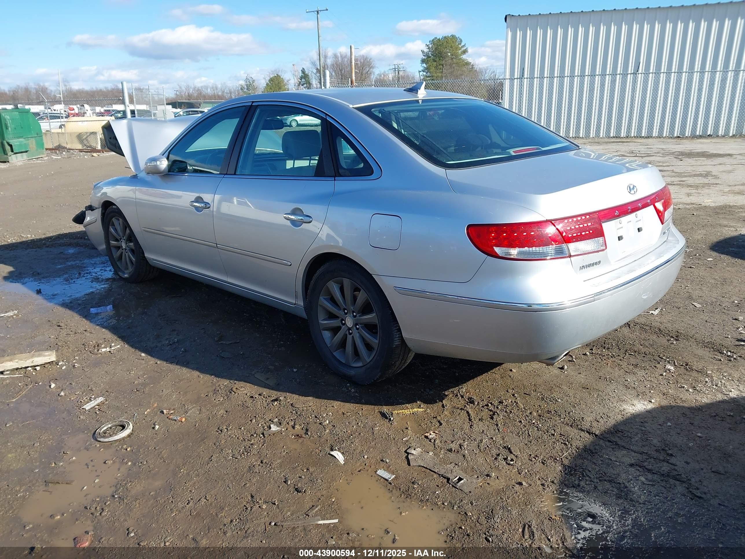 2009 Hyundai Azera Limited Silver vin: KMHFC46F79A341578