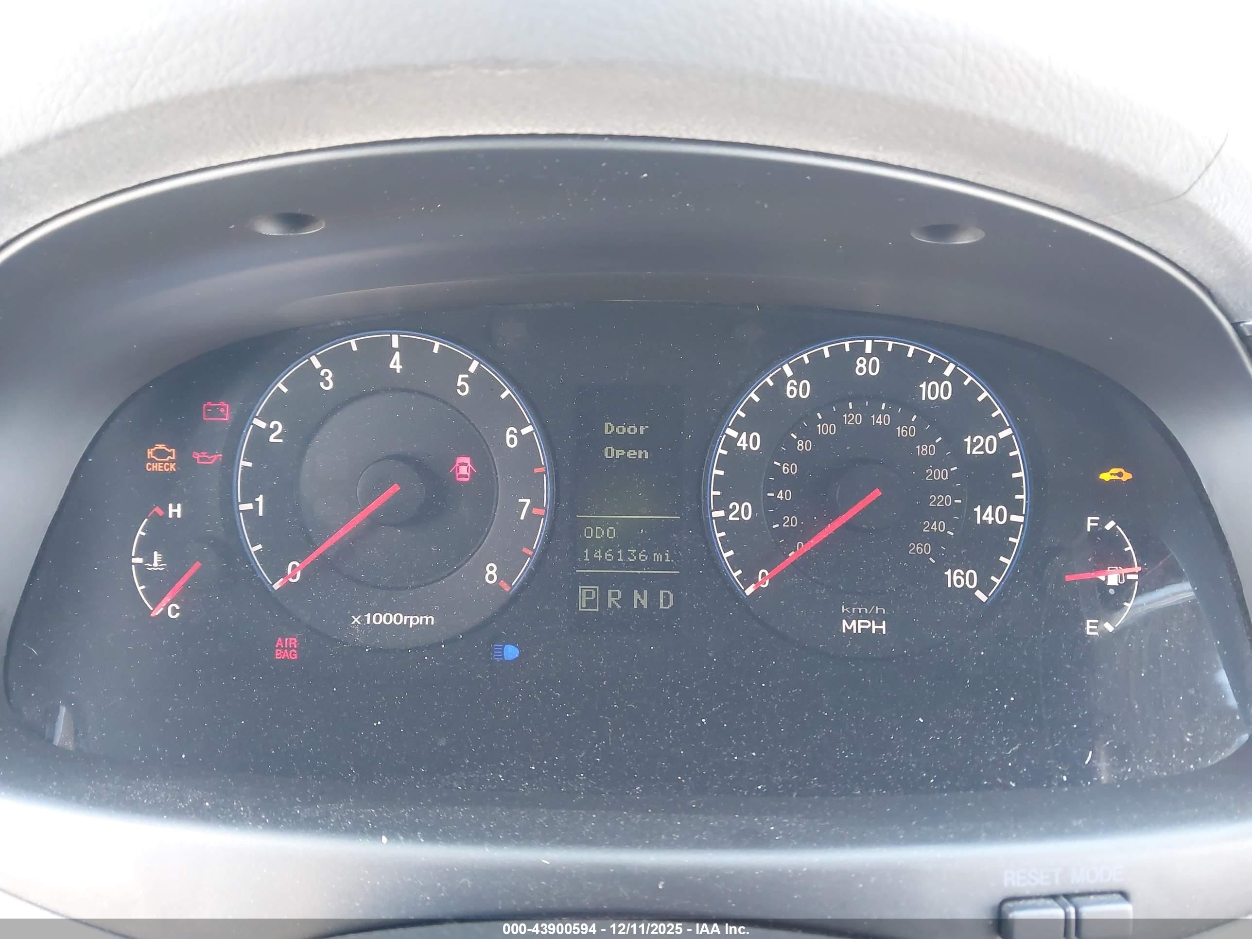 2009 Hyundai Azera Limited Silver vin: KMHFC46F79A341578