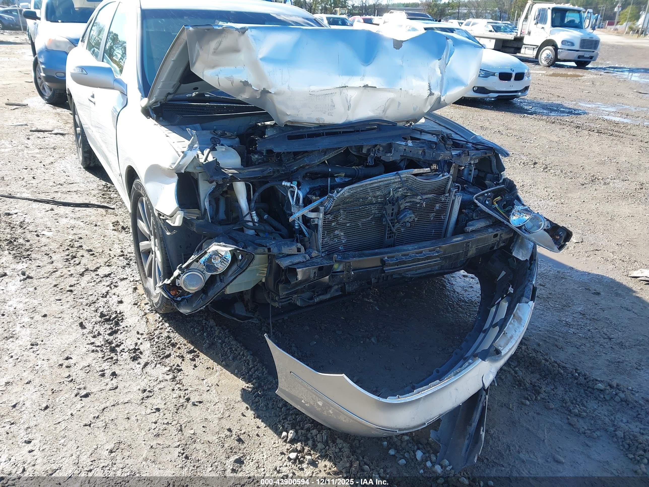 2009 Hyundai Azera Limited Silver vin: KMHFC46F79A341578