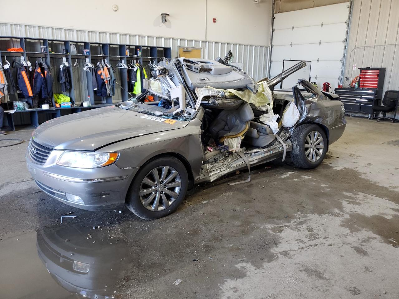 2009 Hyundai Azera Se Gray vin: KMHFC46F79A342634