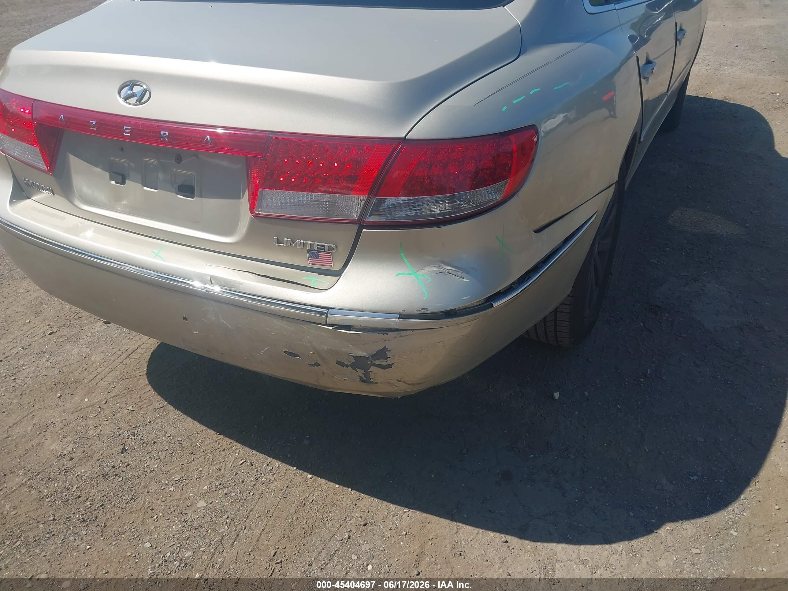 2009 Hyundai Azera Limited Cream vin: KMHFC46F79A381370
