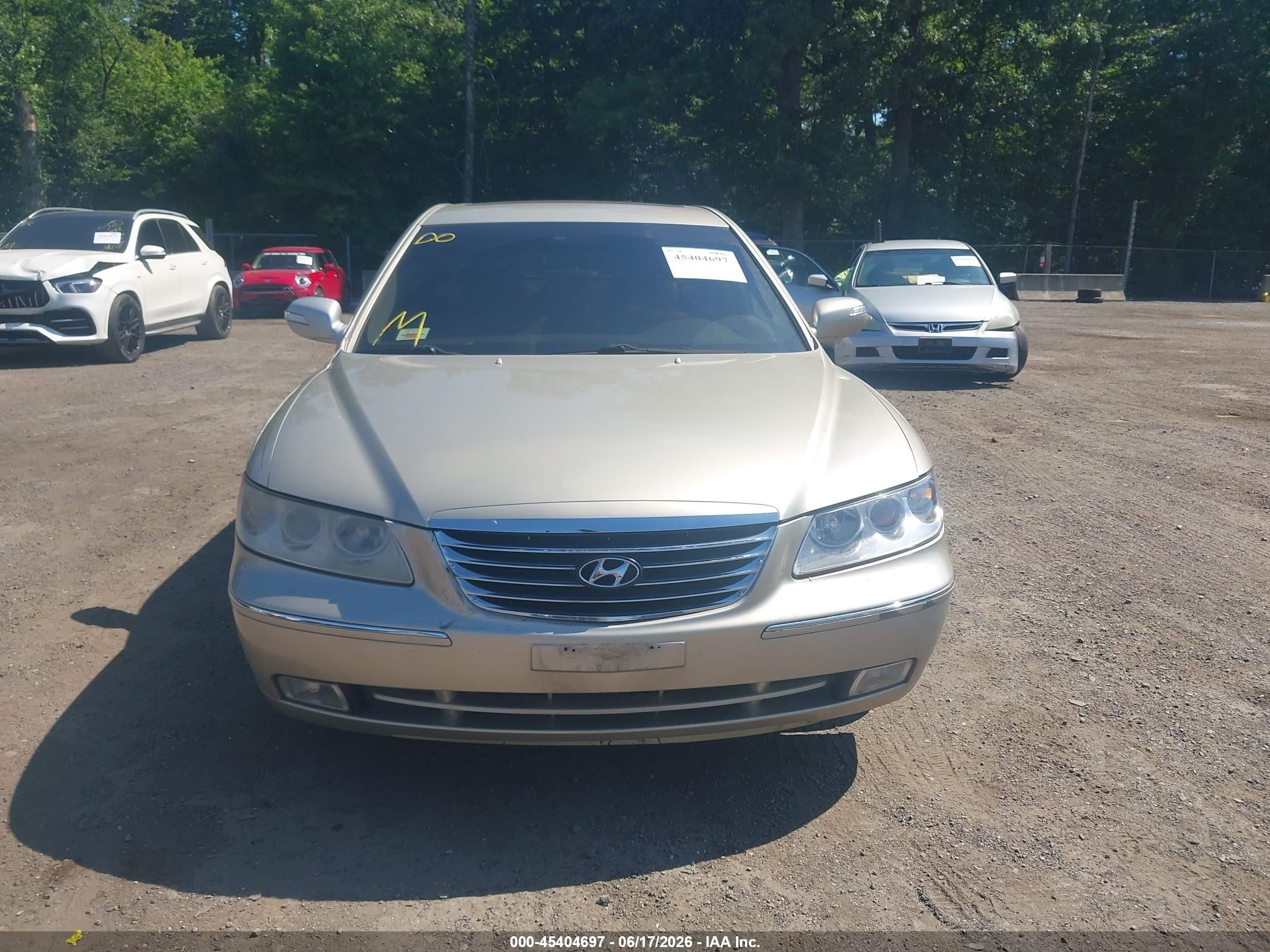 2009 Hyundai Azera Limited Cream vin: KMHFC46F79A381370