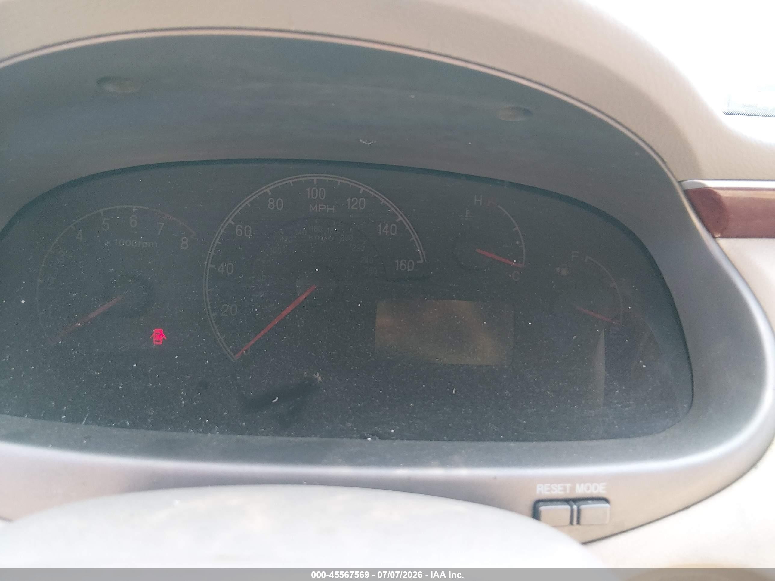 2006 Hyundai Azera Limited/se White vin: KMHFC46F86A042354