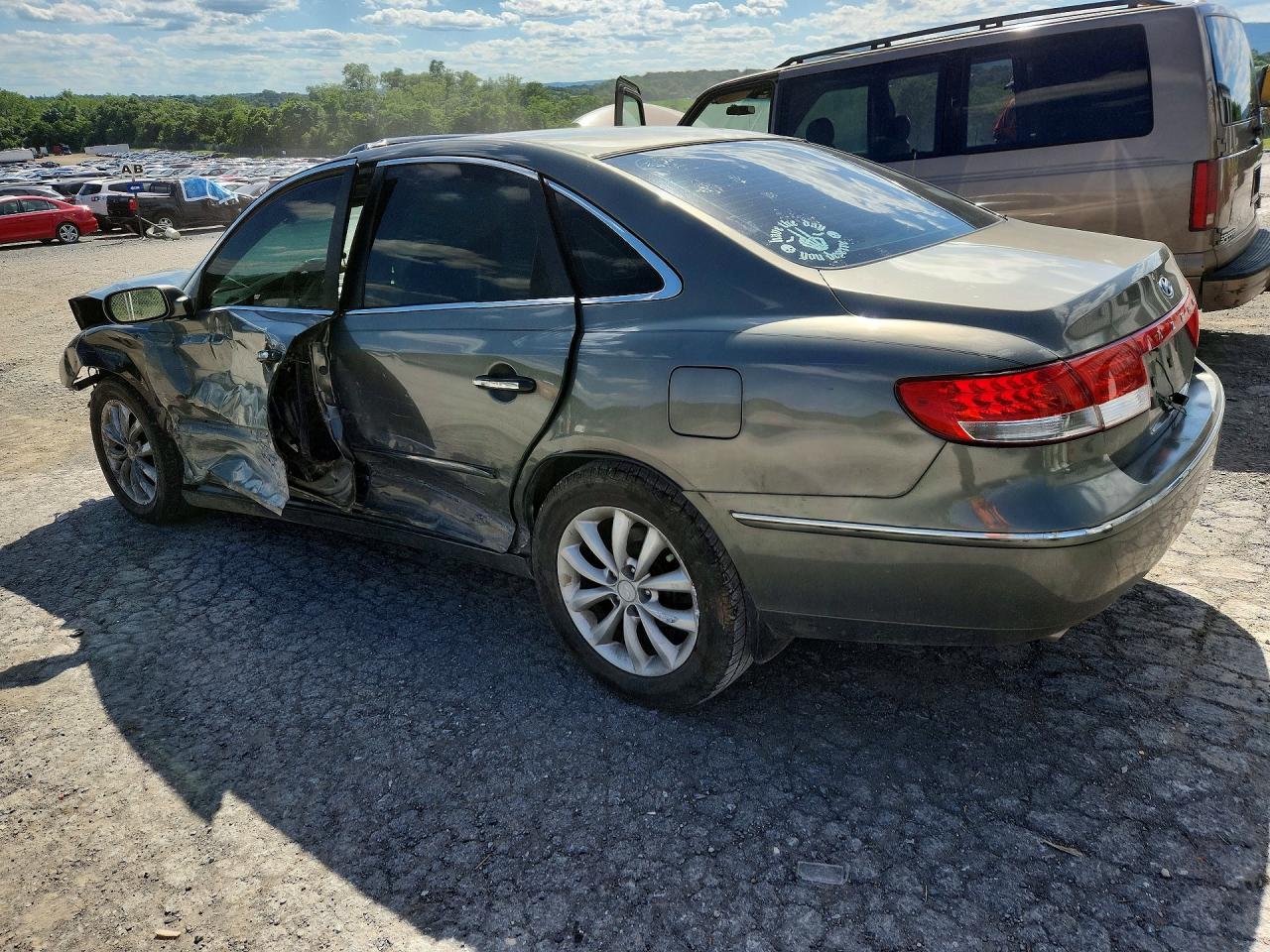 2006 Hyundai Azera Gray vin: KMHFC46F86A046355