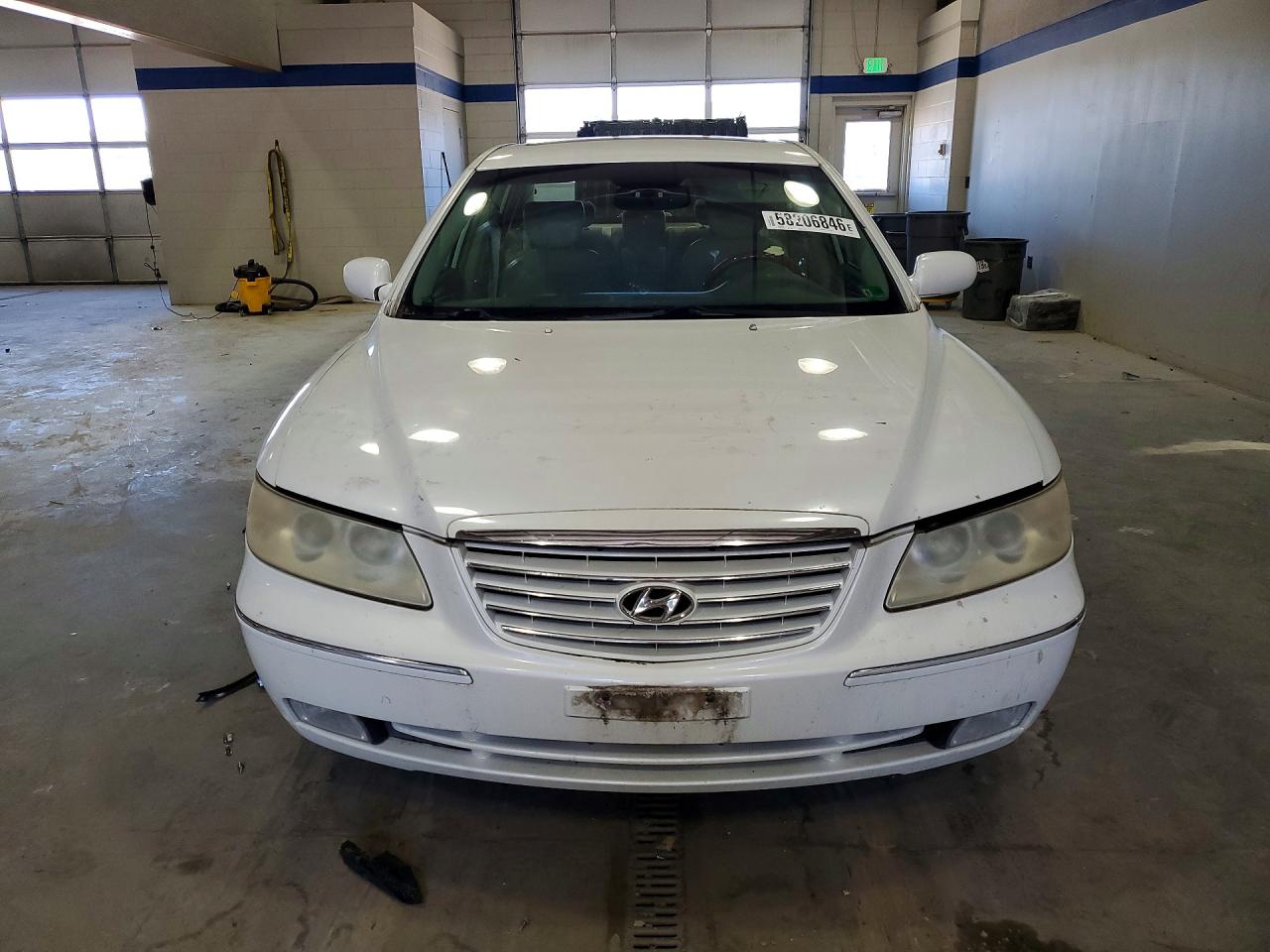2007 Hyundai Azera Se White vin: KMHFC46F87A210253