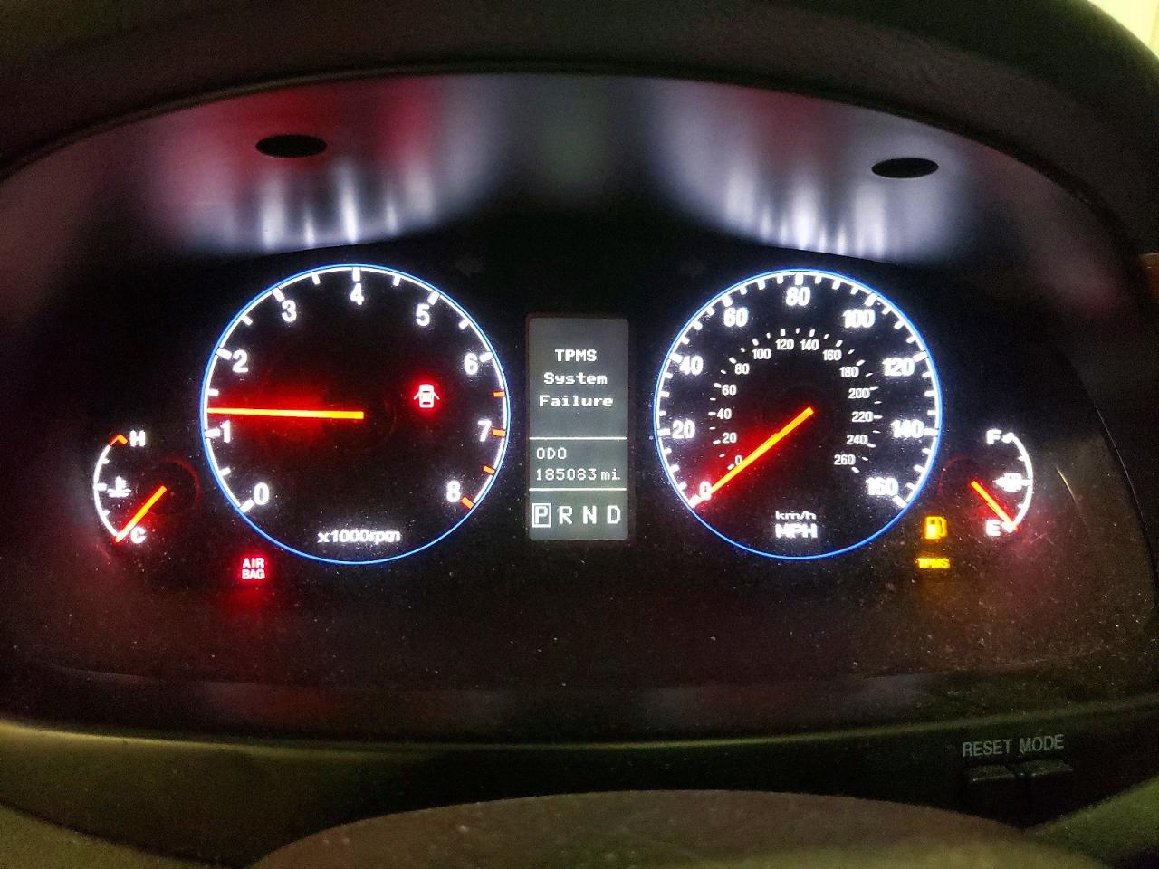 2008 Hyundai Azera Limited Silver vin: KMHFC46F88A256831