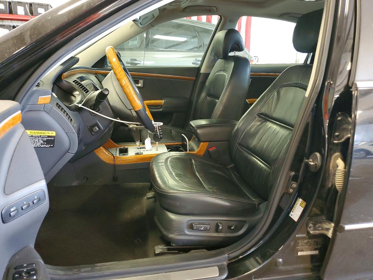 2008 Hyundai Azera Limited Black vin: KMHFC46F88A258501
