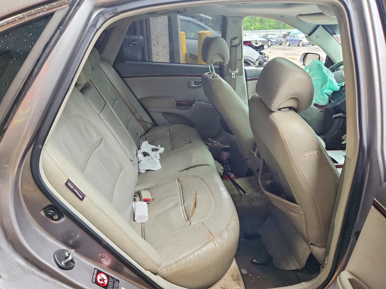 2008 Hyundai Azera Limited Gray vin: KMHFC46F88A272771