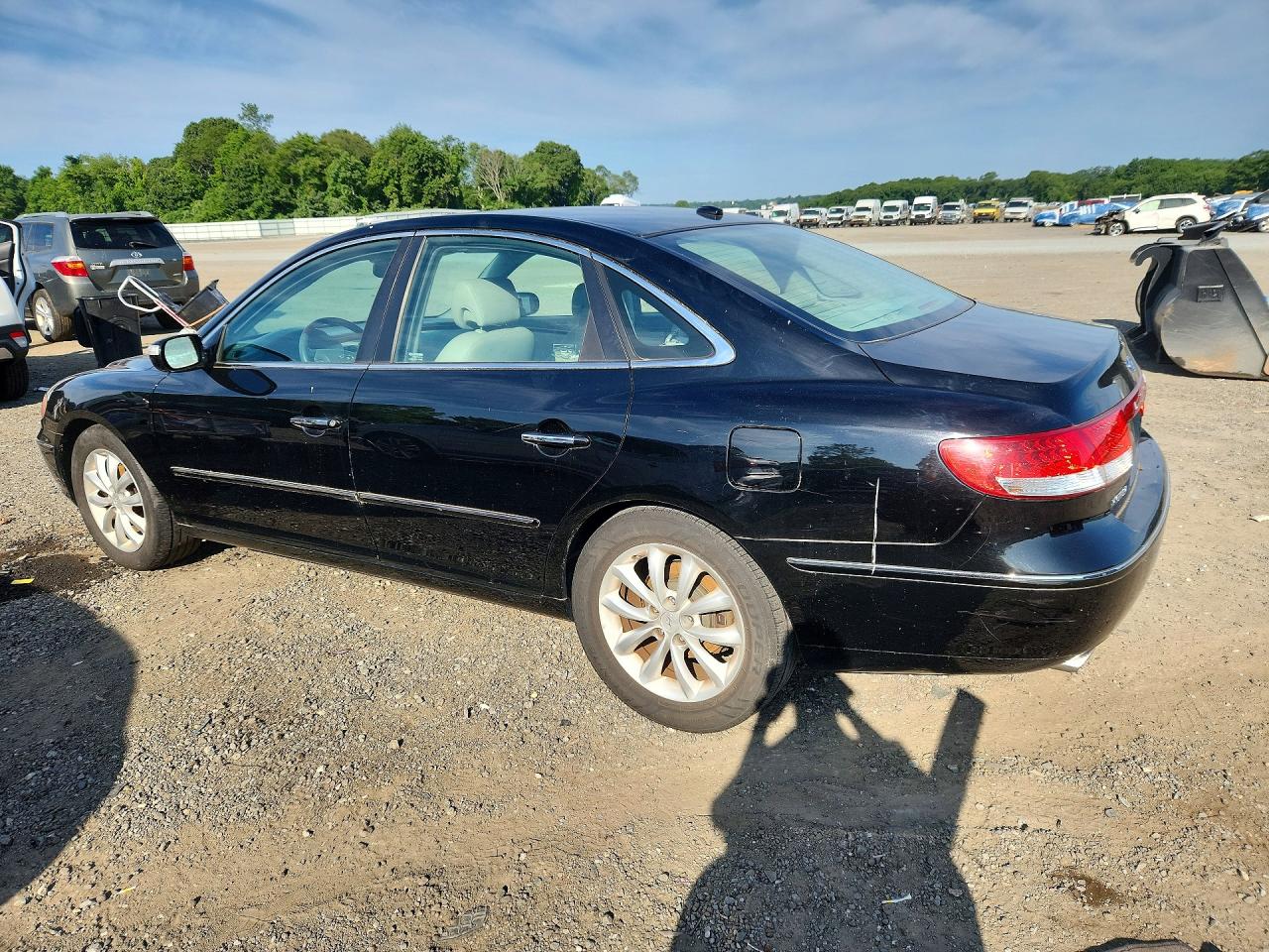 2008 Hyundai Azera Limited Black vin: KMHFC46F88A316798