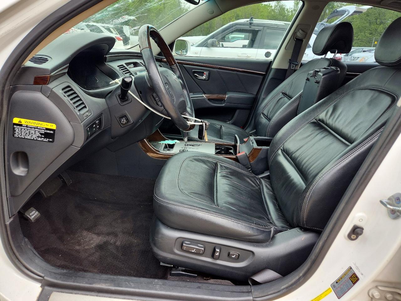 2009 Hyundai Azera Limited White vin: KMHFC46F89A358230
